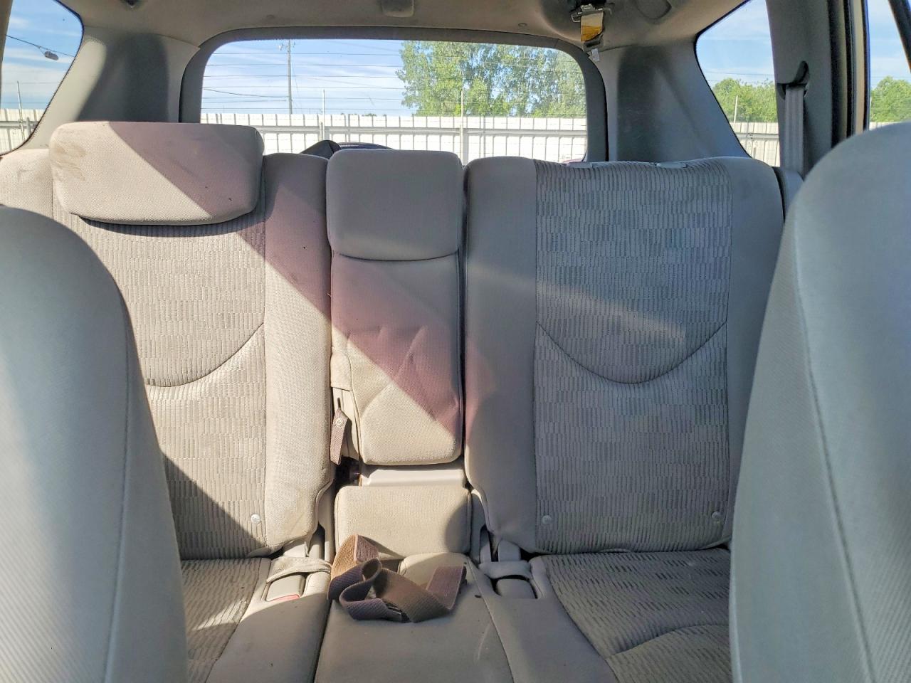2010 Toyota Rav4 Base Серебряный vin: 2T3ZF4DV0AW033466