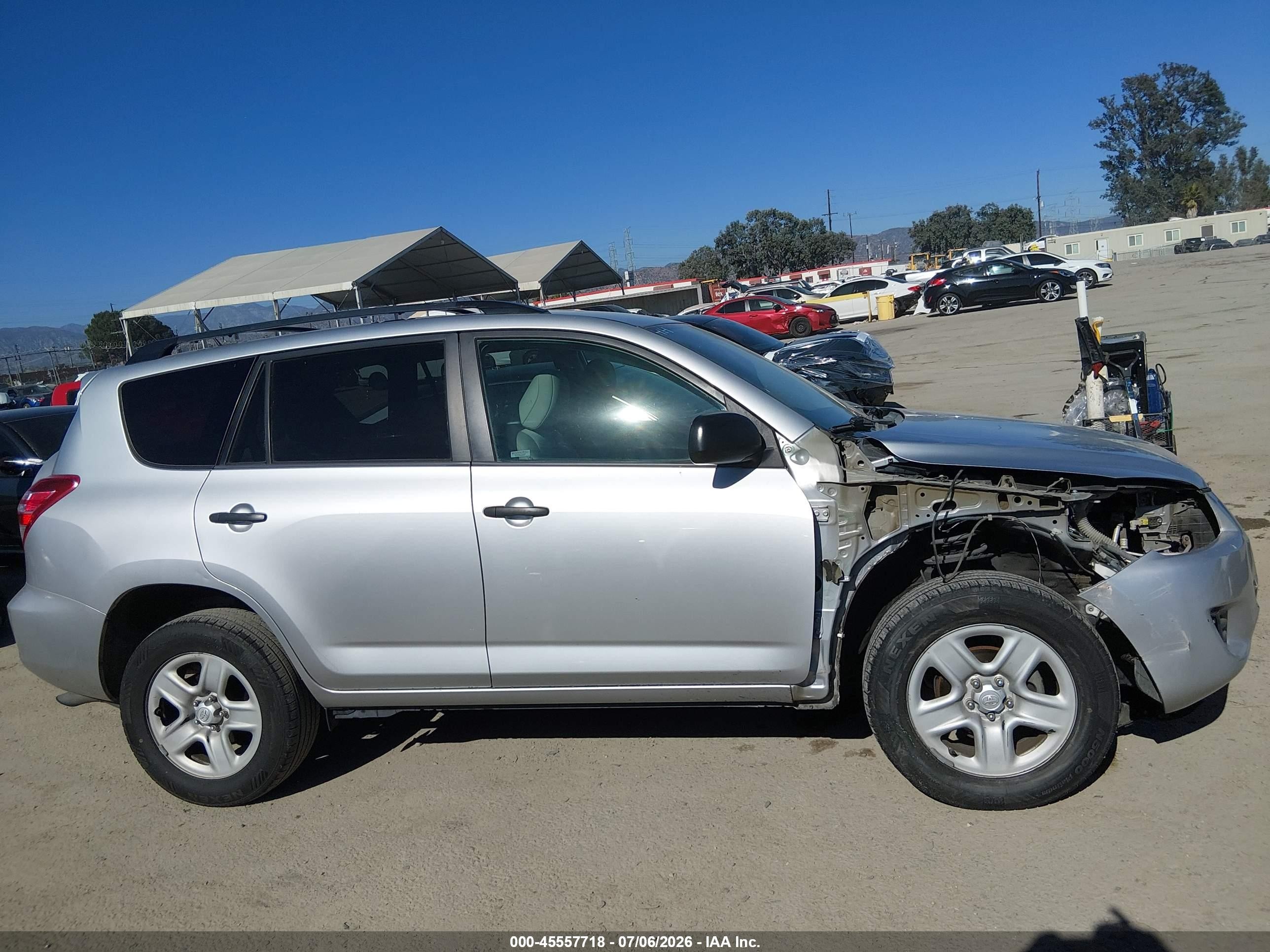 2010 Toyota Rav4 Silver vin: 2T3ZF4DV0AW033628