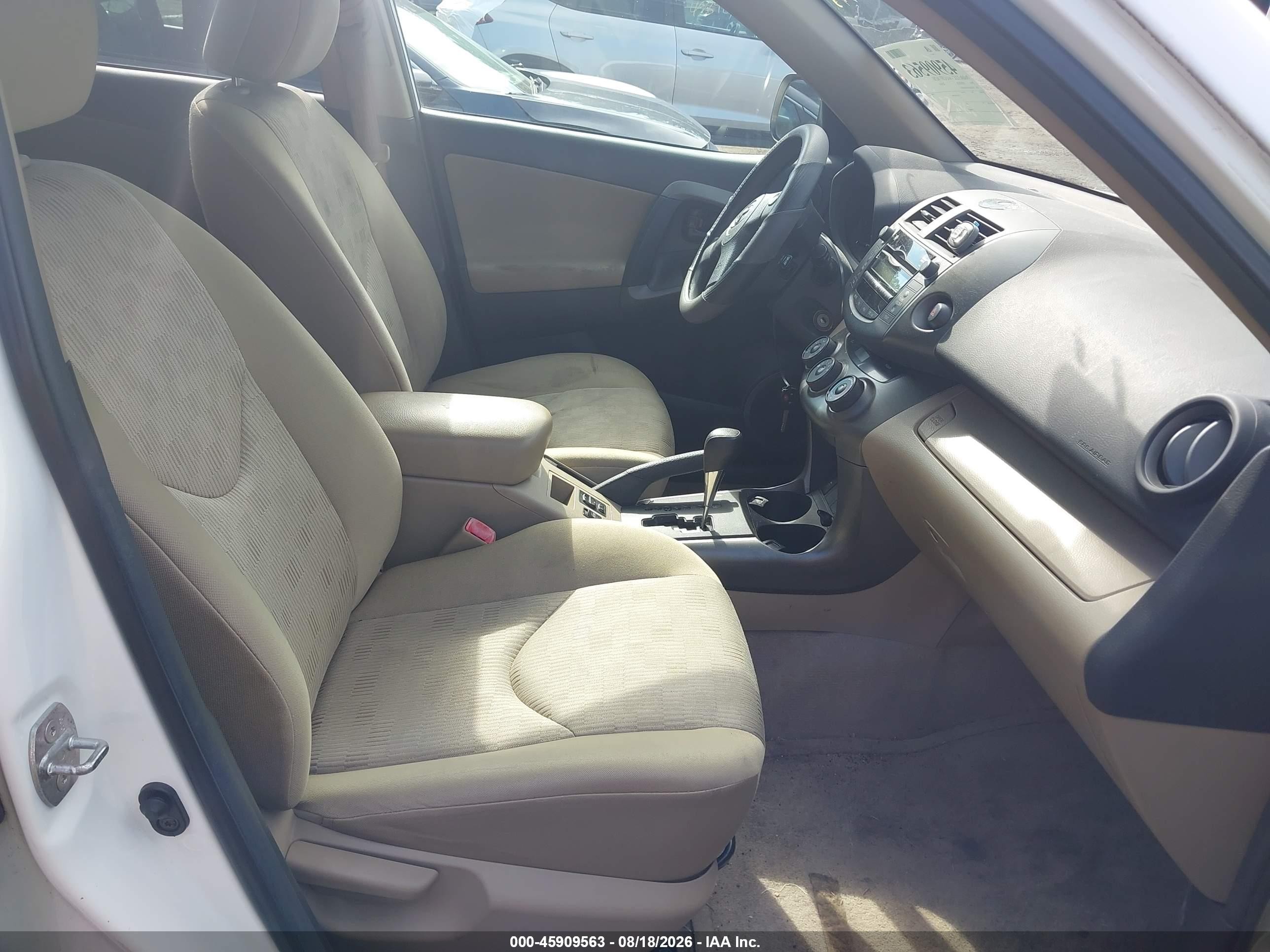 2010 Toyota Rav4   White vin: 2T3ZF4DV0AW034830