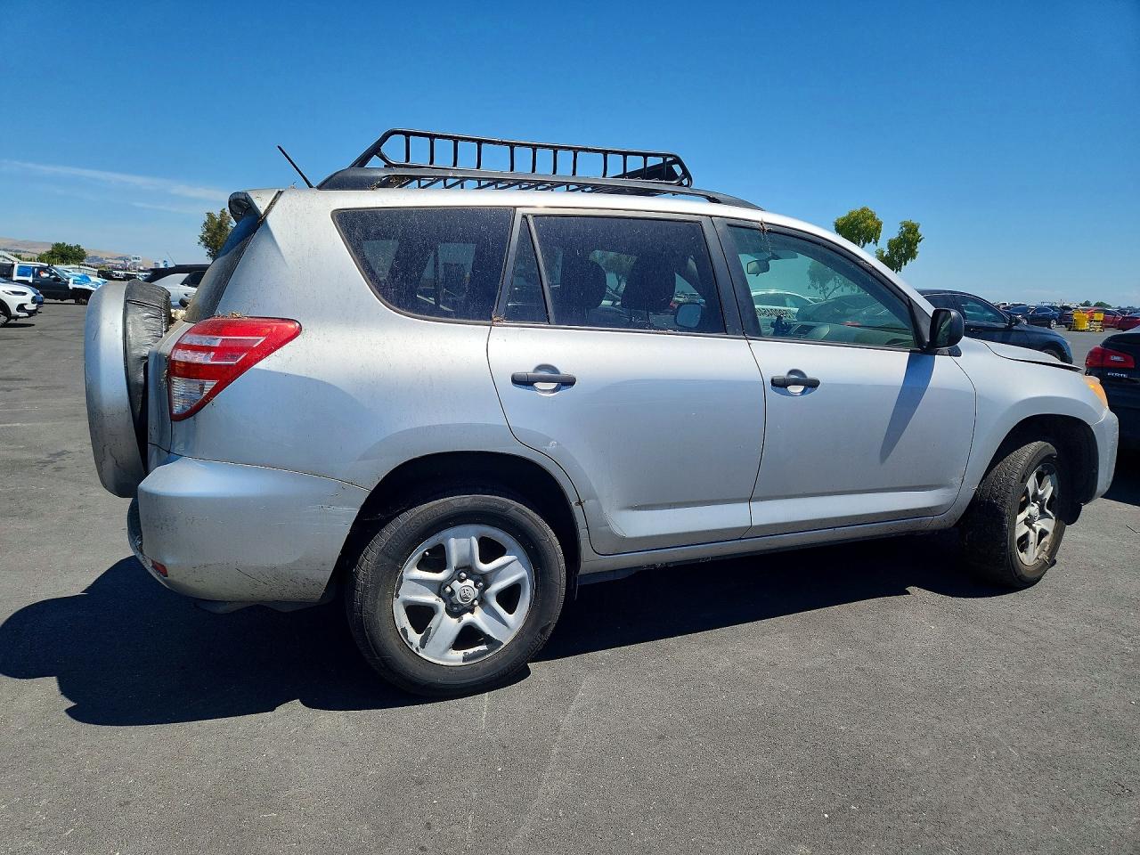 2011 Toyota Rav4 Base Silver vin: 2T3ZF4DV0BW070387
