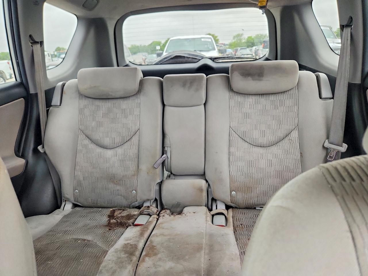 2011 Toyota Rav4 Base Silver vin: 2T3ZF4DV0BW075718
