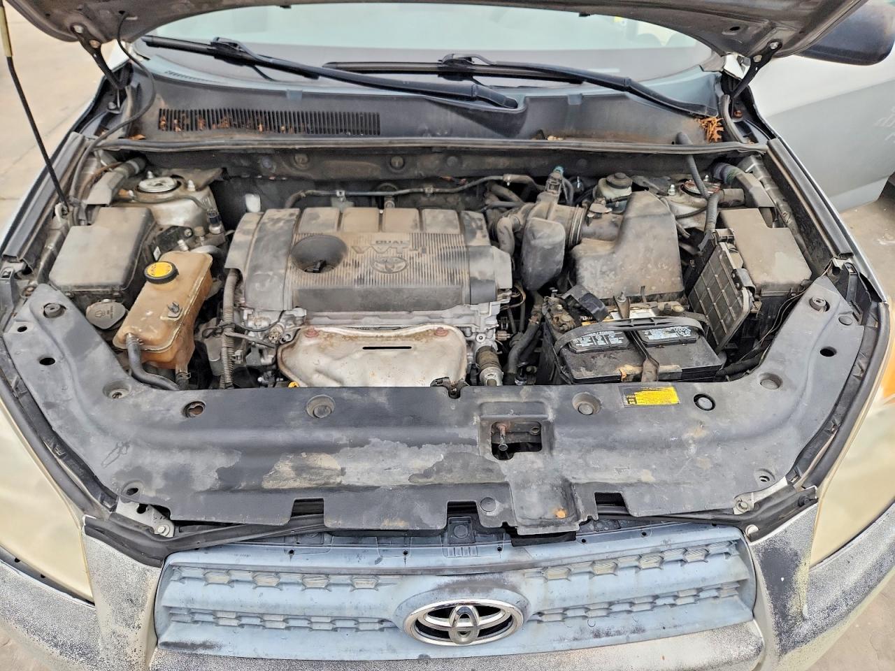 2011 Toyota Rav4 Base Silver vin: 2T3ZF4DV0BW075718