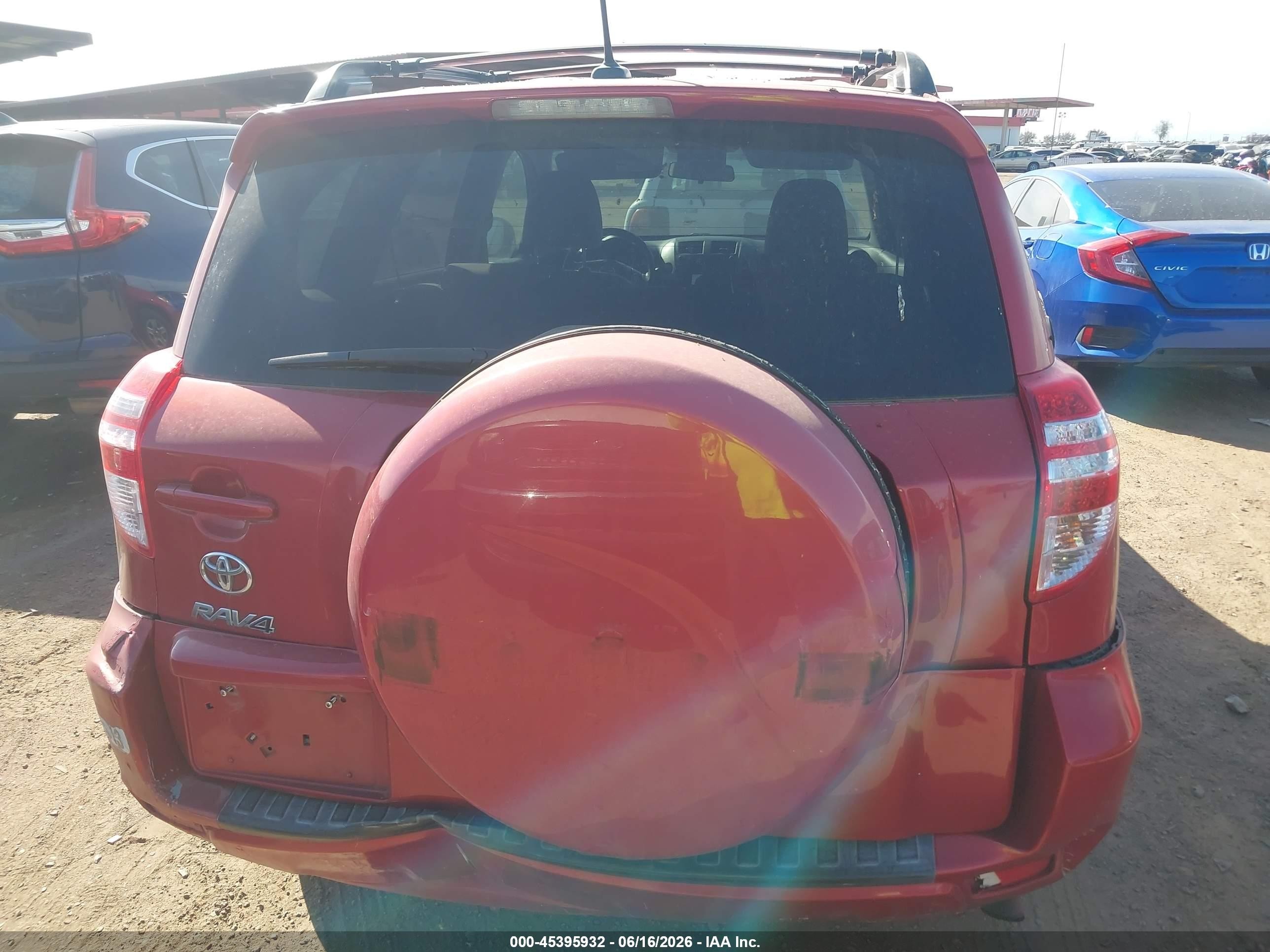2011 Toyota Rav4   Red vin: 2T3ZF4DV0BW083382