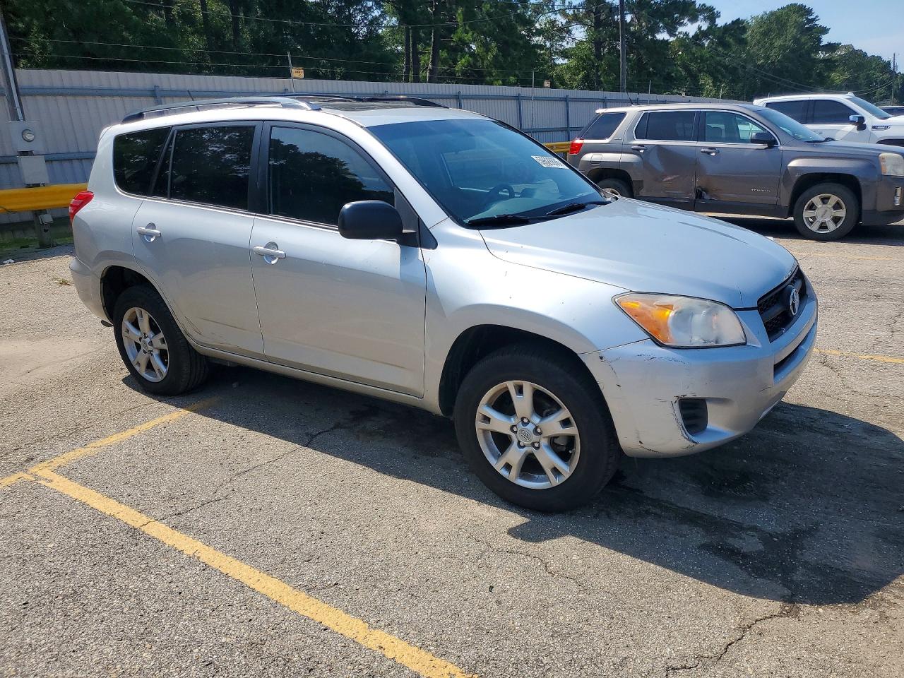 2011 Toyota Rav4 Base Silver vin: 2T3ZF4DV0BW086511