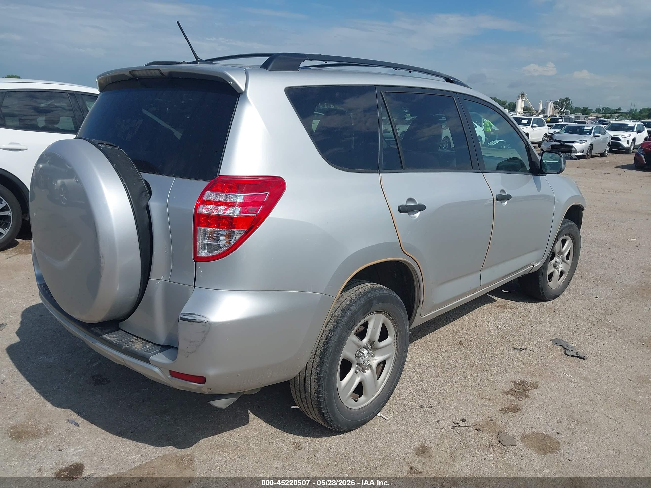 2011 Toyota Rav4   Silver vin: 2T3ZF4DV0BW094415