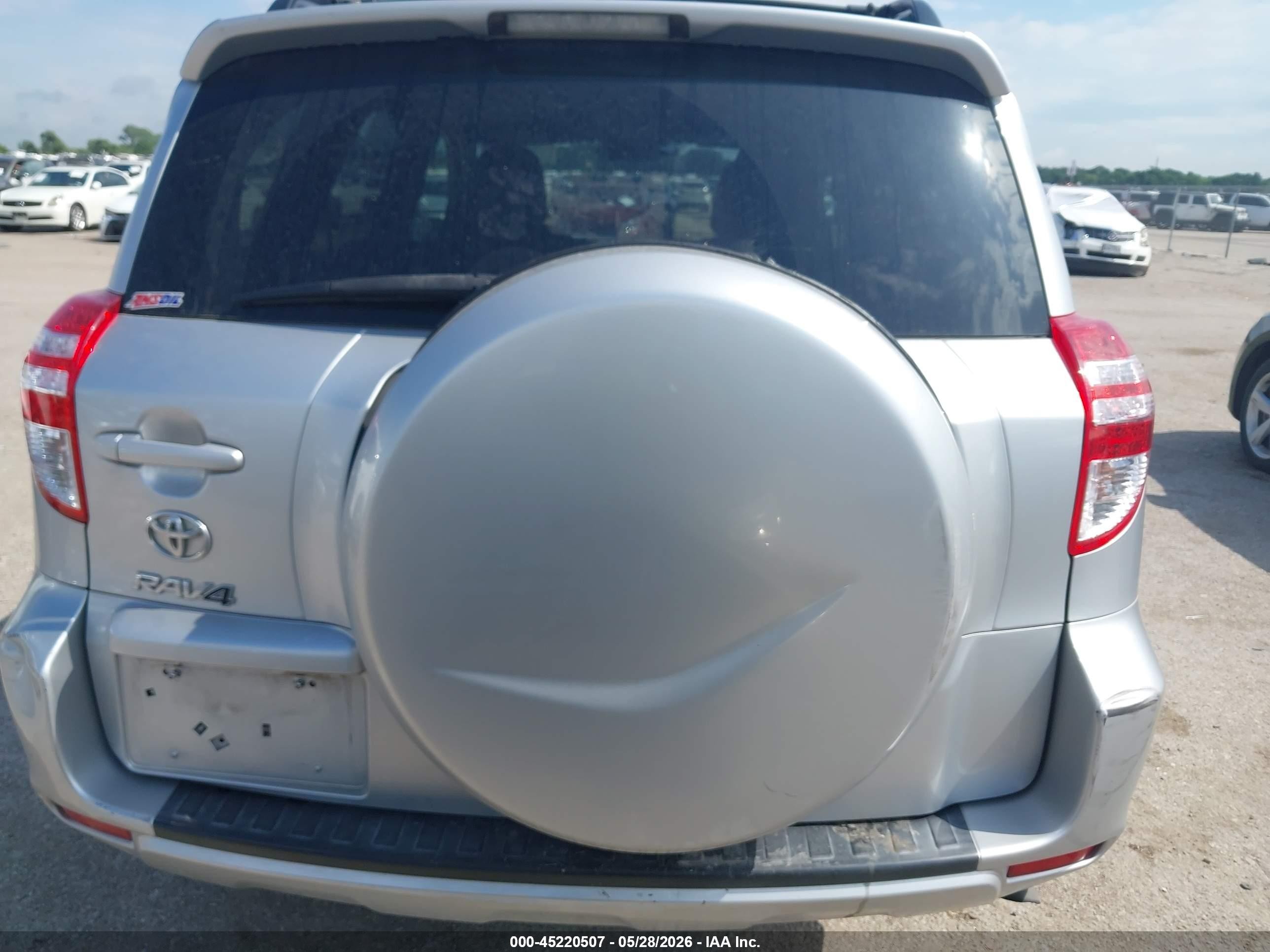 2011 Toyota Rav4   Silver vin: 2T3ZF4DV0BW094415