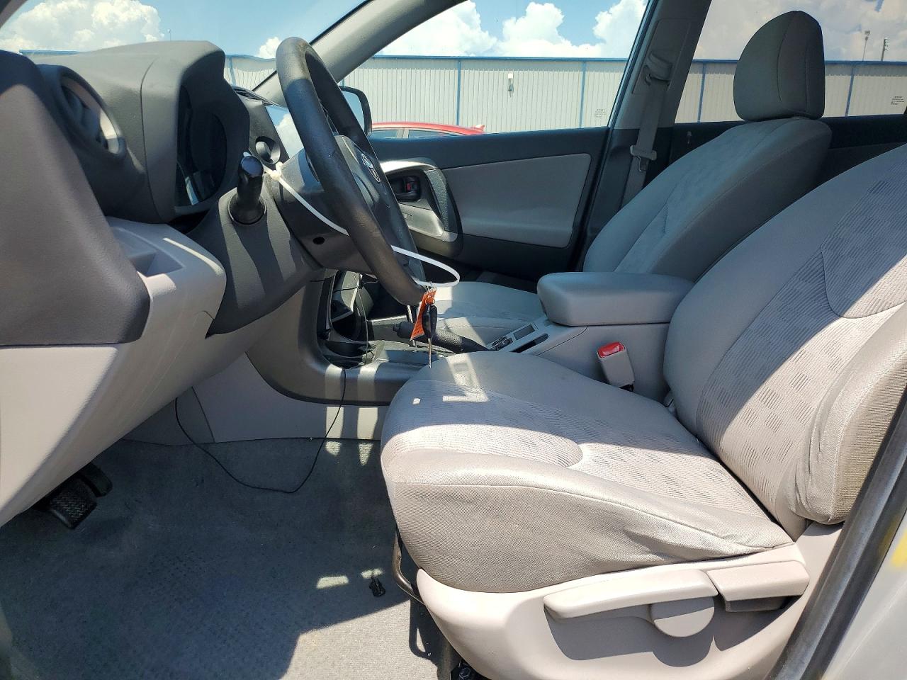 2011 Toyota Rav4 Base Silver vin: 2T3ZF4DV0BW095810