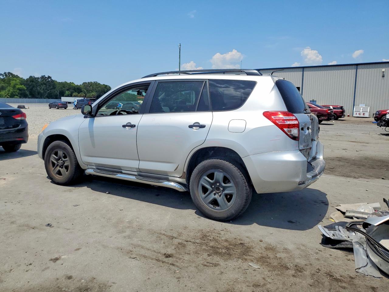 2011 Toyota Rav4 Base Silver vin: 2T3ZF4DV0BW095810