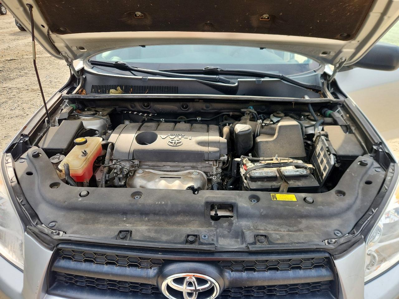 2011 Toyota Rav4 Base Silver vin: 2T3ZF4DV0BW098383