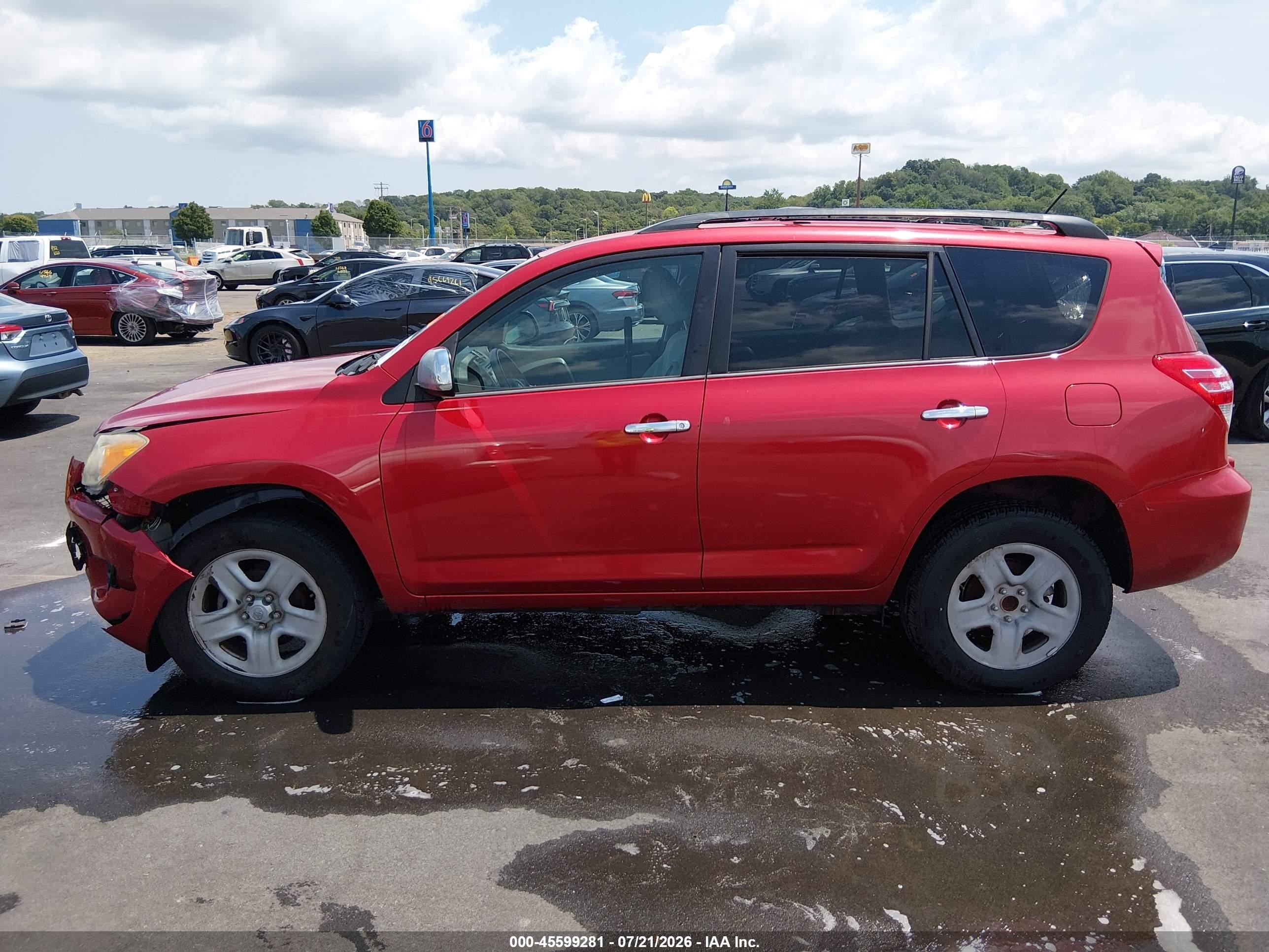 2012 Toyota Rav4   Red vin: 2T3ZF4DV0CW111800