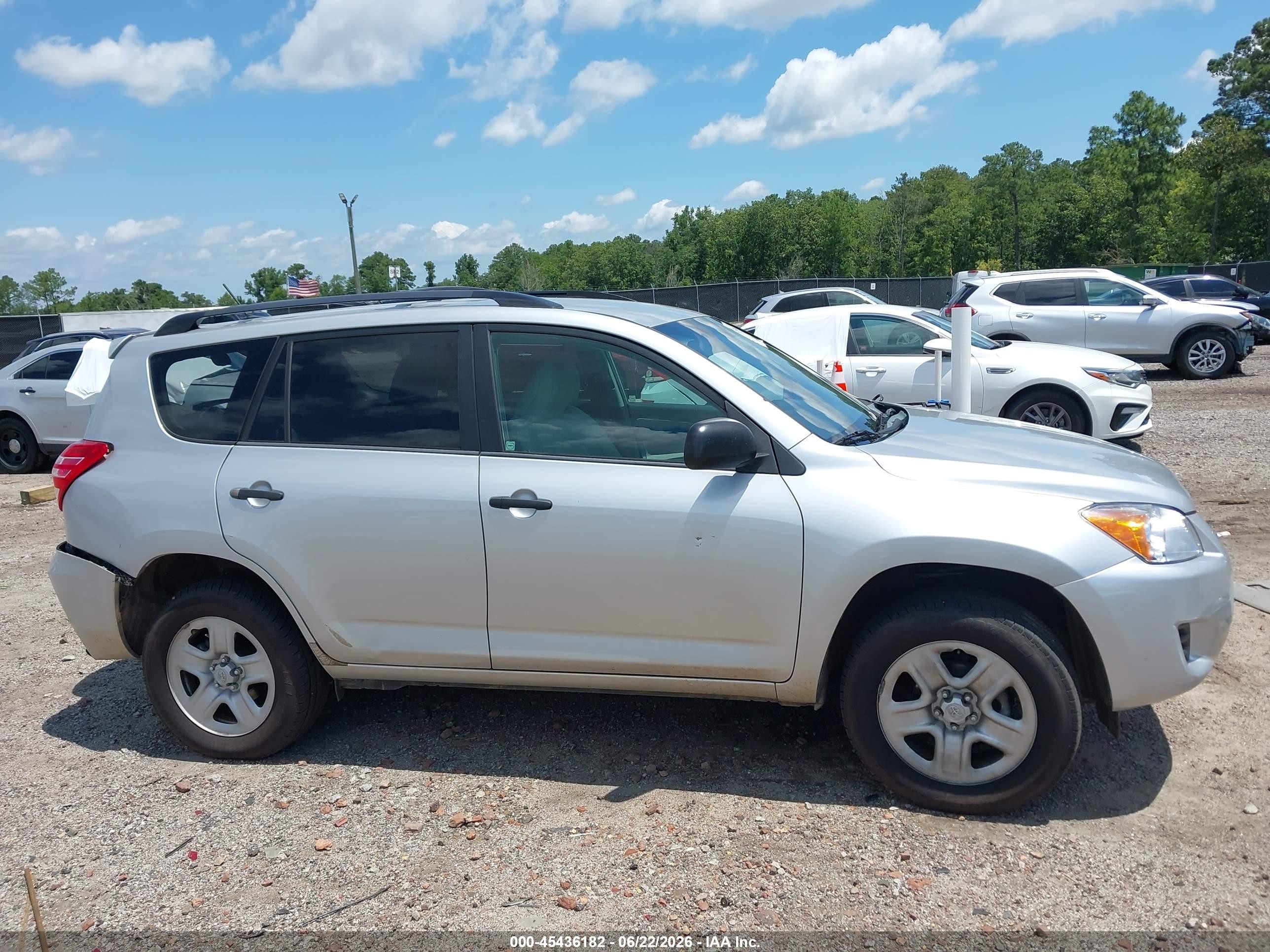 2012 Toyota Rav4   Серебряный vin: 2T3ZF4DV0CW115765