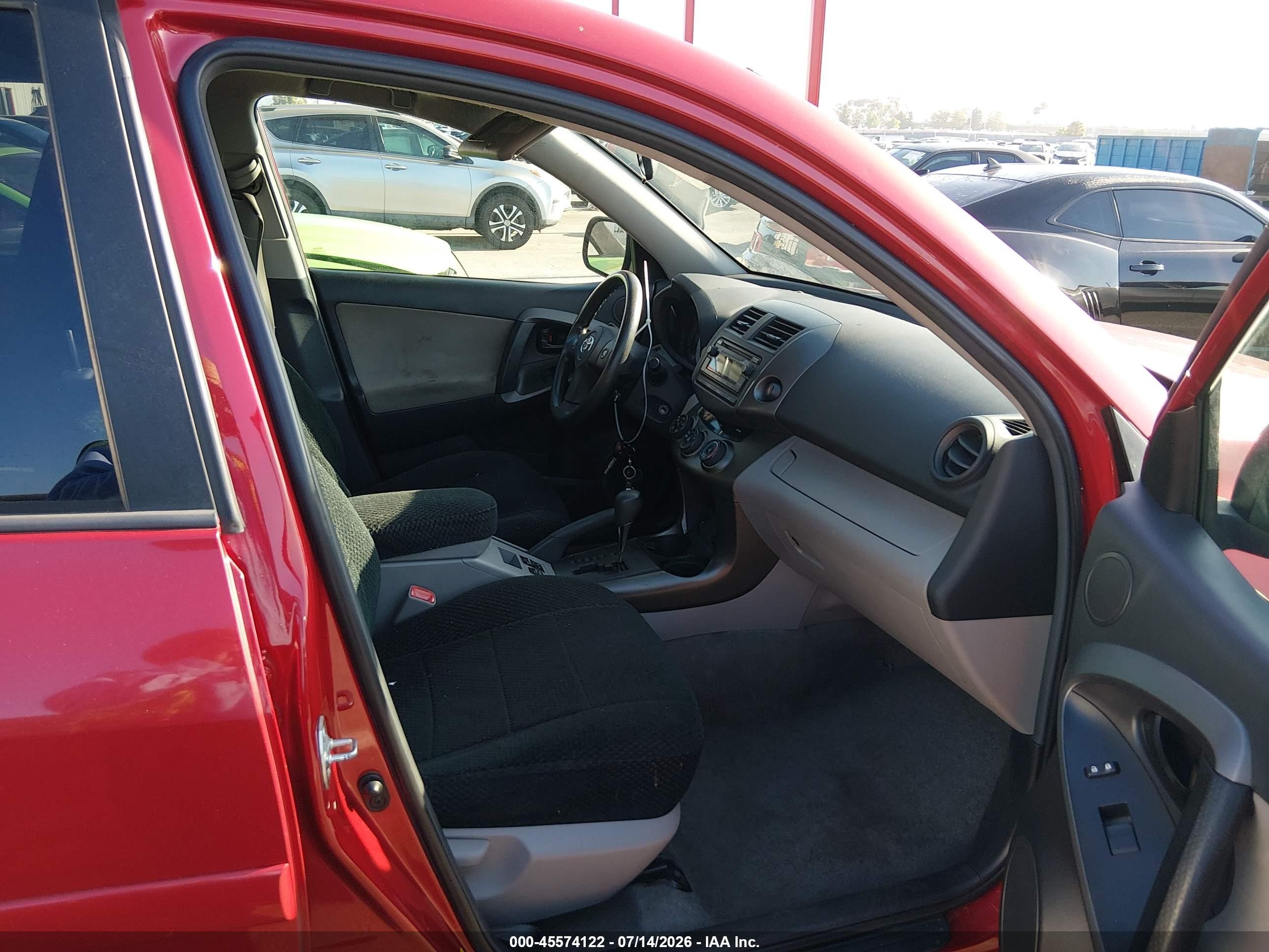 2012 Toyota Rav4   Red vin: 2T3ZF4DV0CW133392