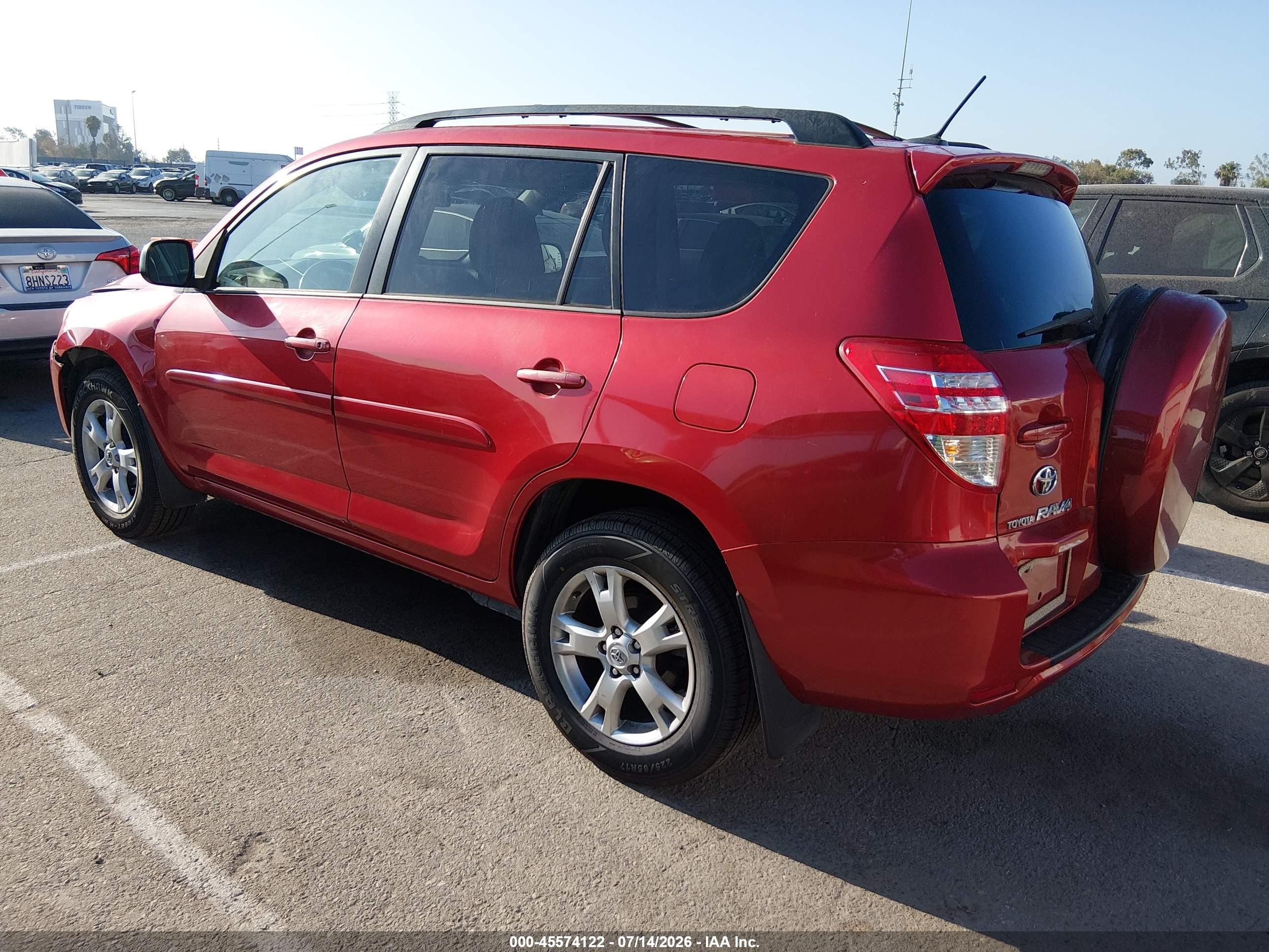 2012 Toyota Rav4   Red vin: 2T3ZF4DV0CW133392