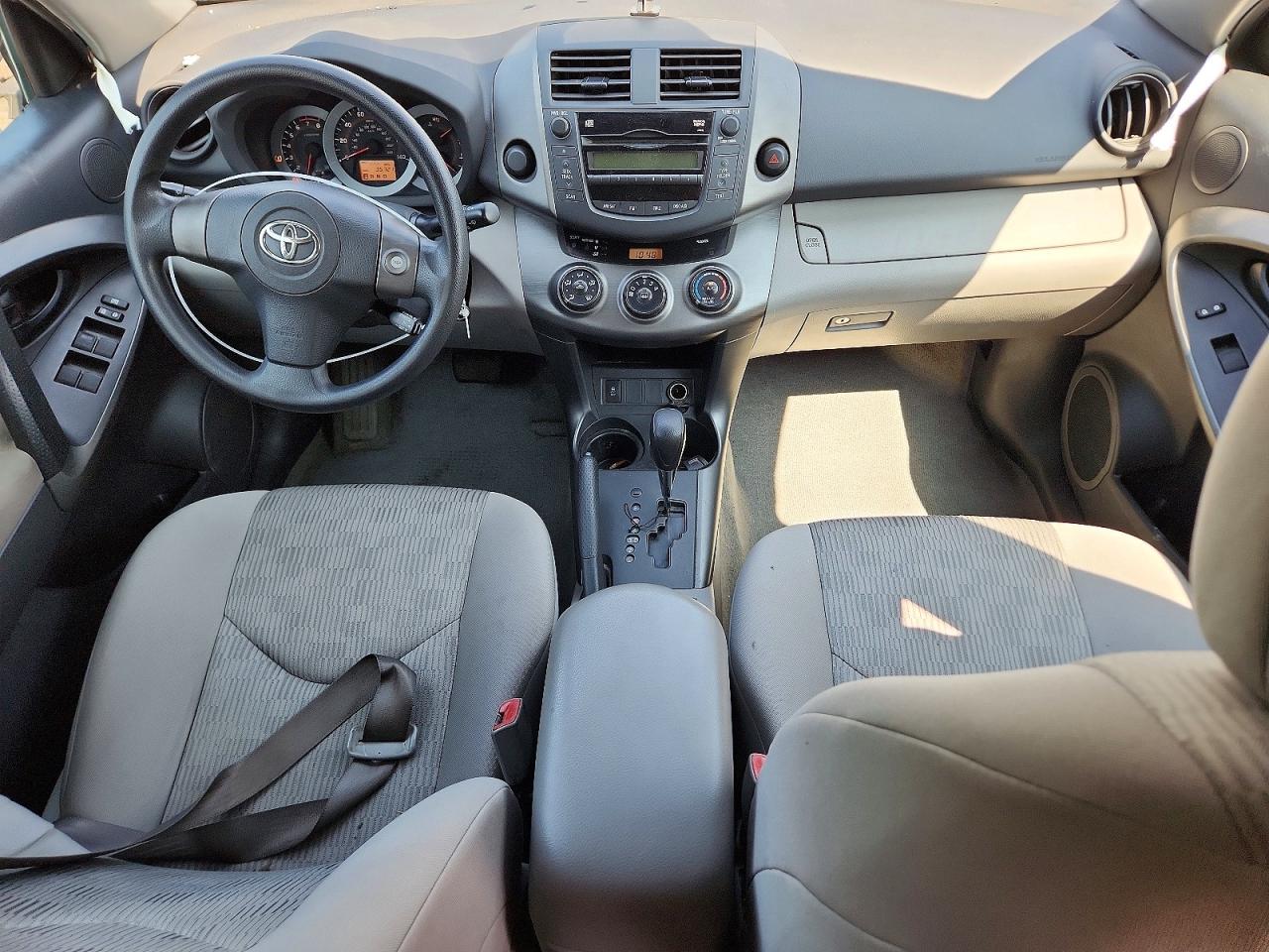 2010 Toyota Rav4 Base Silver vin: 2T3ZF4DV1AW017857