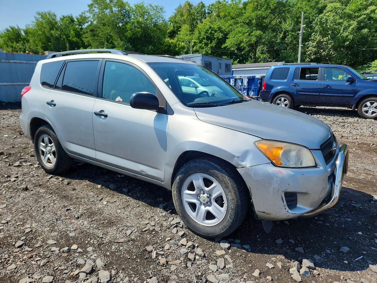 2010 Toyota Rav4 Base Silver vin: 2T3ZF4DV1AW017857