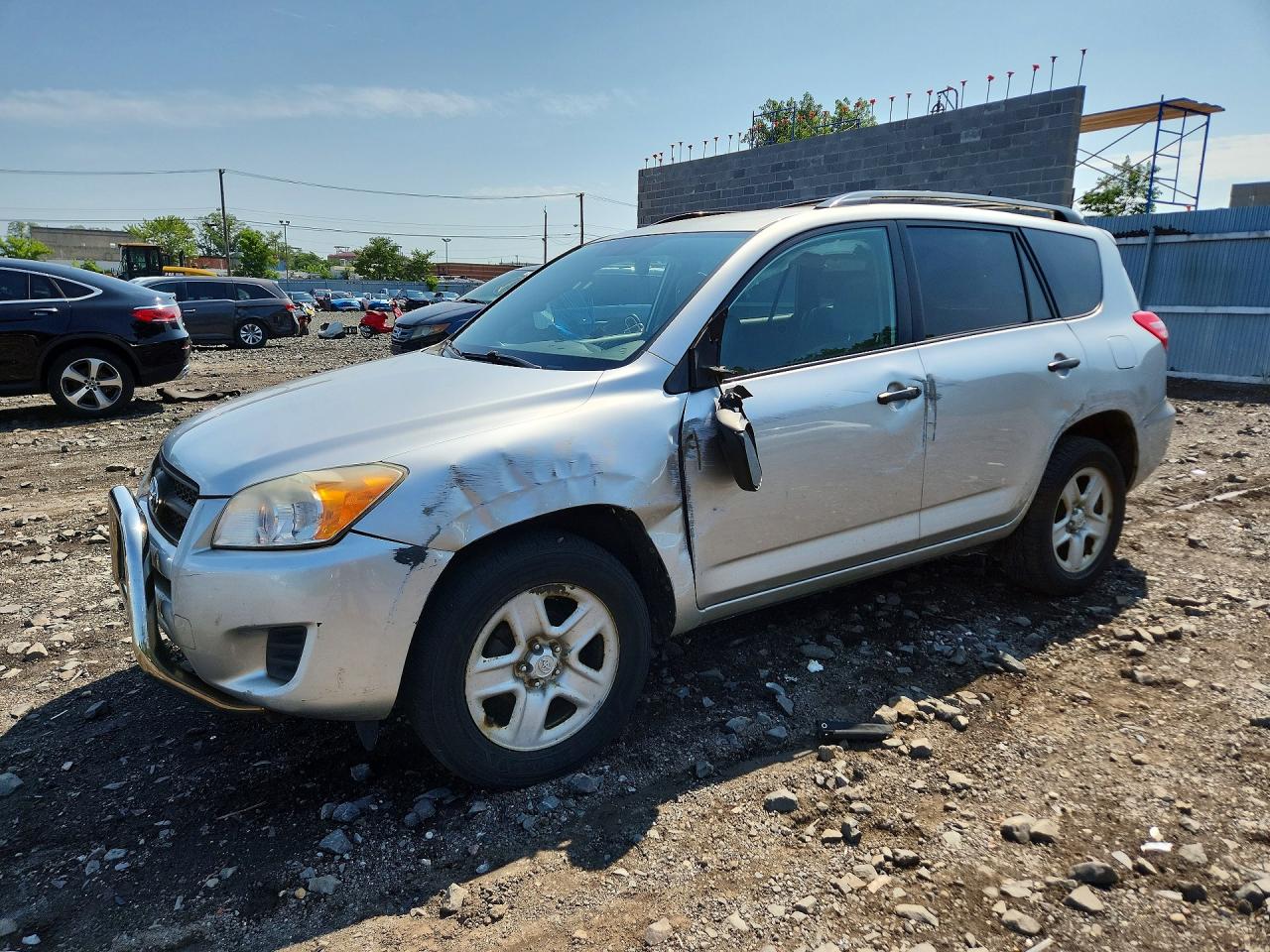 2010 Toyota Rav4 Base Silver vin: 2T3ZF4DV1AW017857