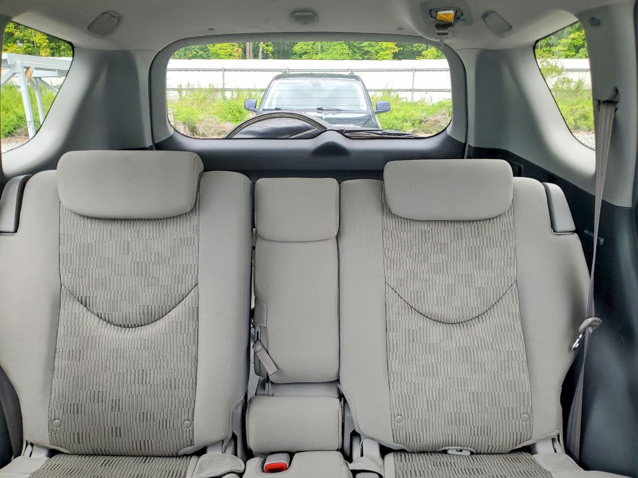 2010 Toyota Rav4 Base White vin: 2T3ZF4DV1AW046324