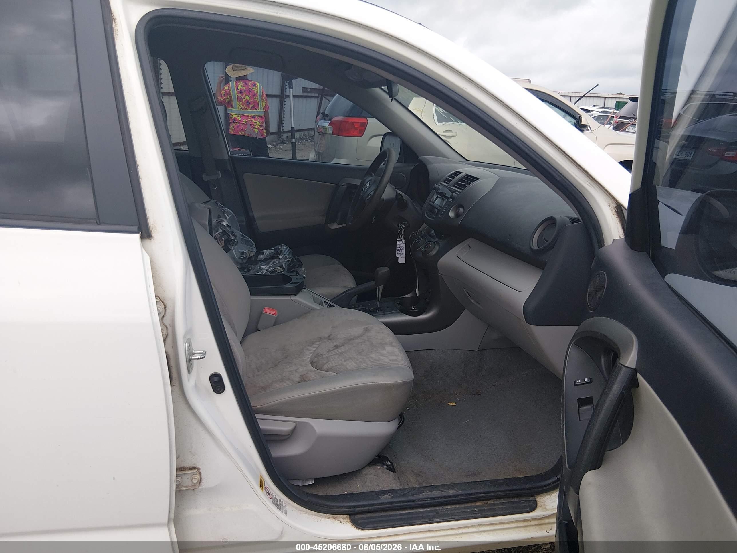 2010 Toyota Rav4   White vin: 2T3ZF4DV1AW049563