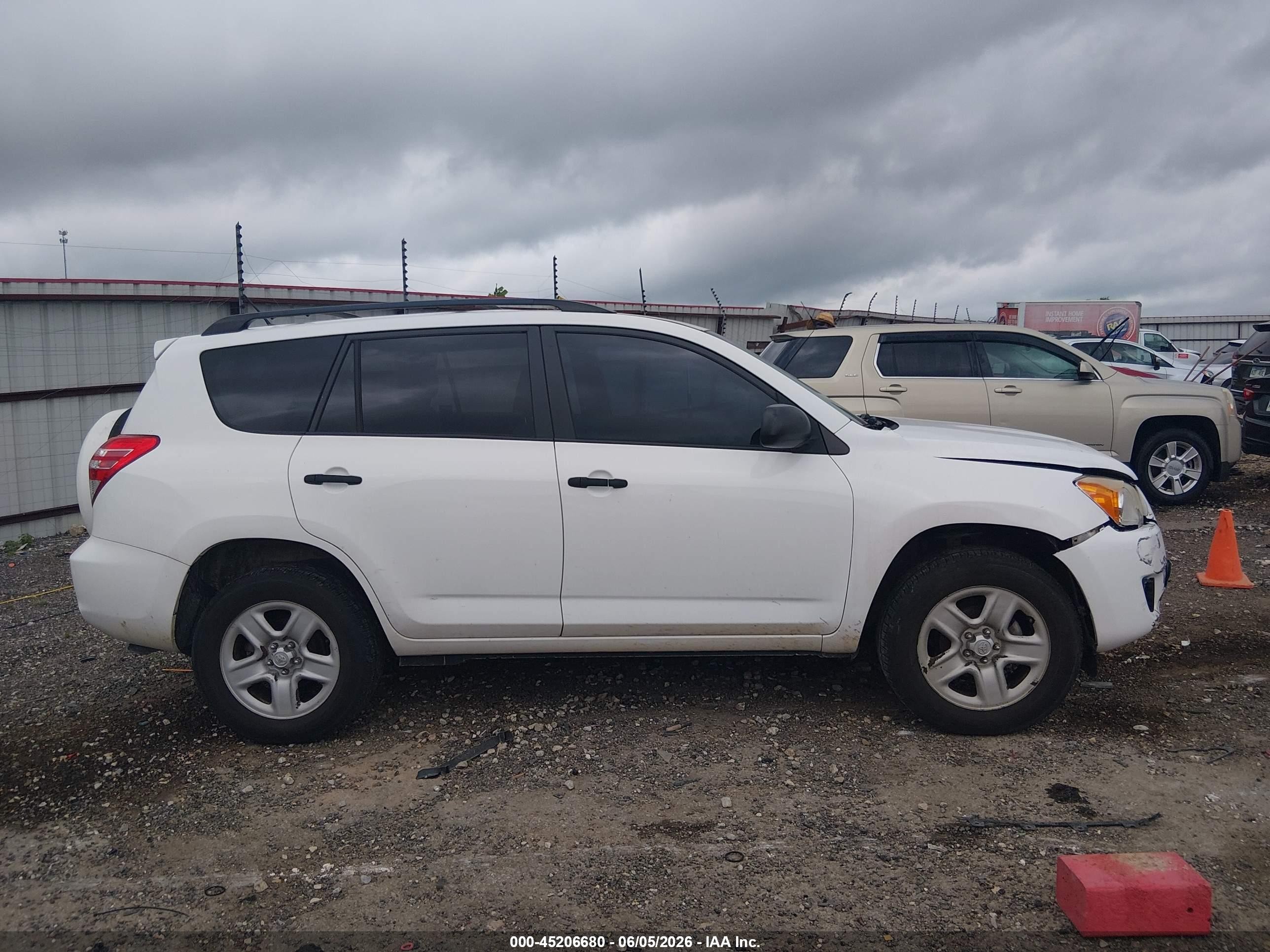 2010 Toyota Rav4   White vin: 2T3ZF4DV1AW049563