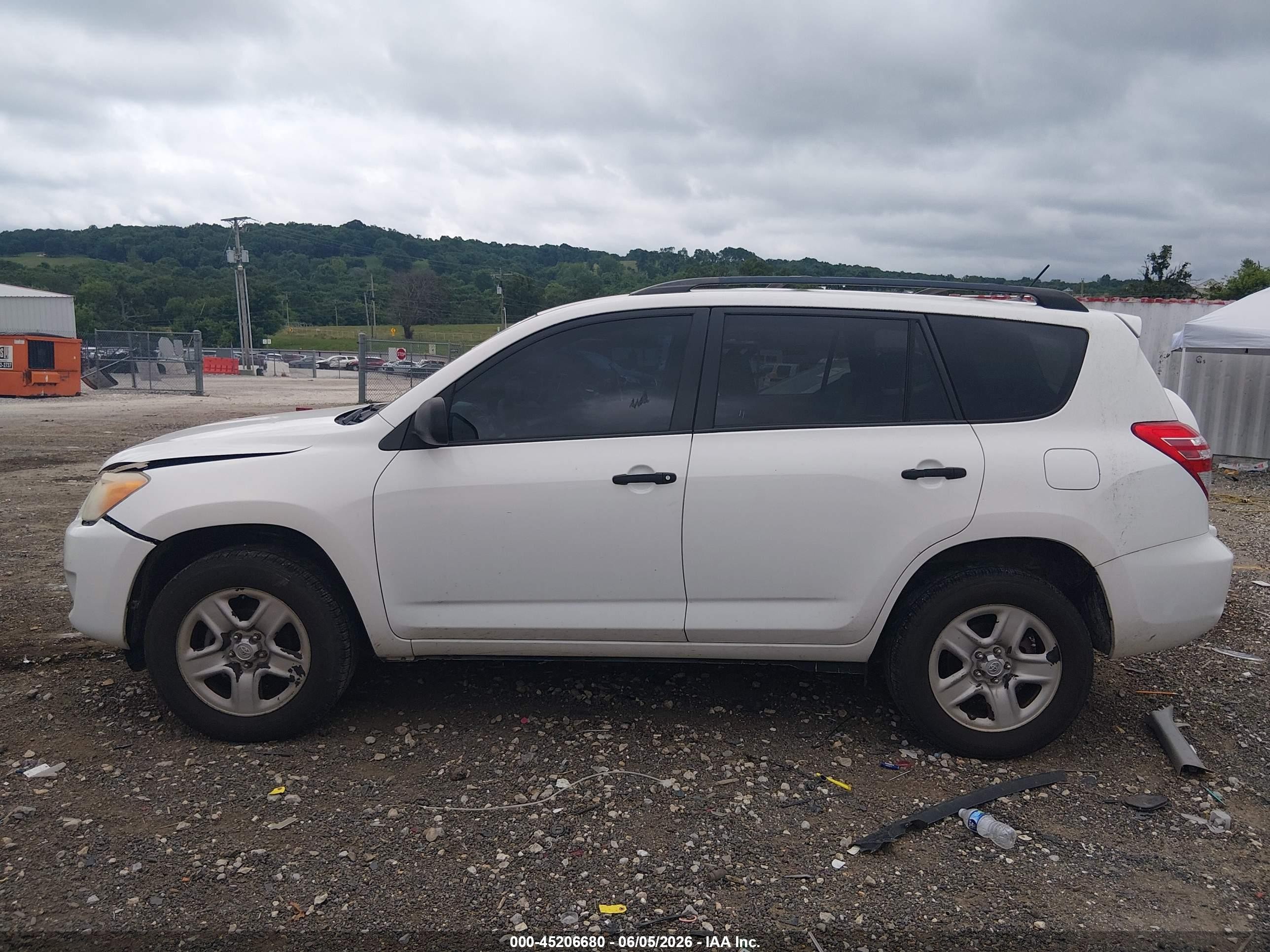 2010 Toyota Rav4   White vin: 2T3ZF4DV1AW049563
