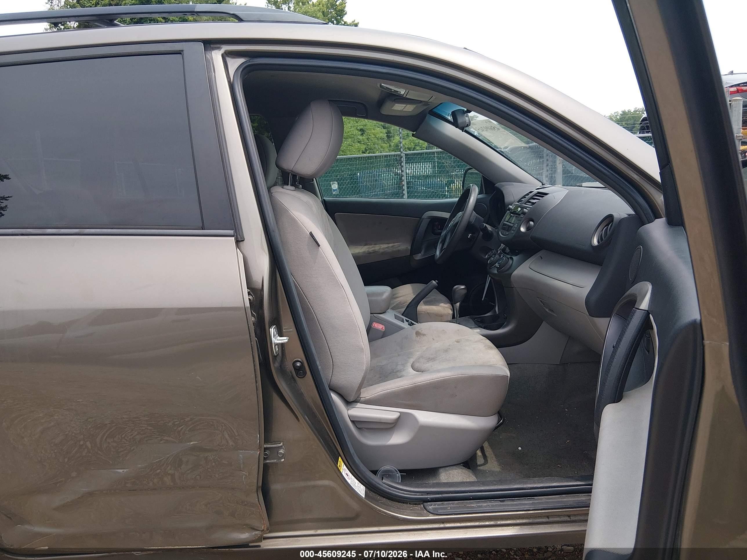 2010 Toyota Rav4   Gold vin: 2T3ZF4DV1AW050566