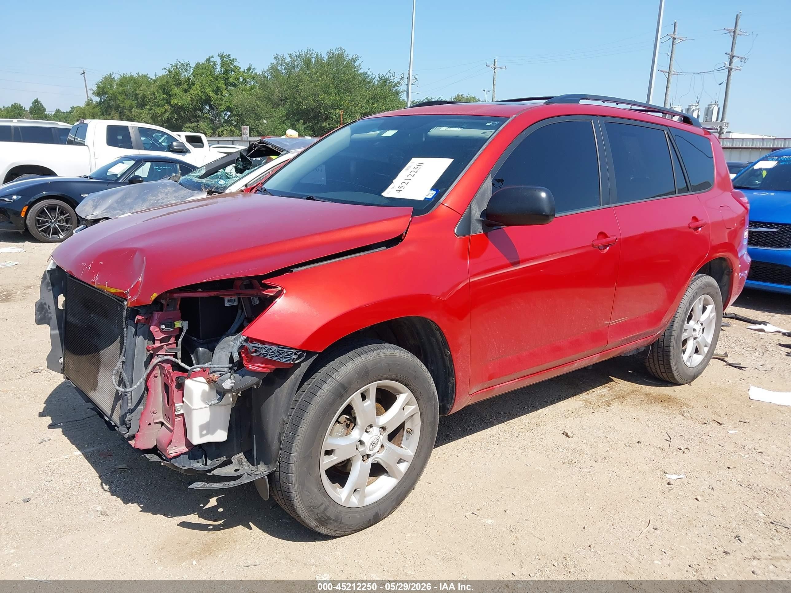 2011 Toyota Rav4   Red vin: 2T3ZF4DV1BW060306