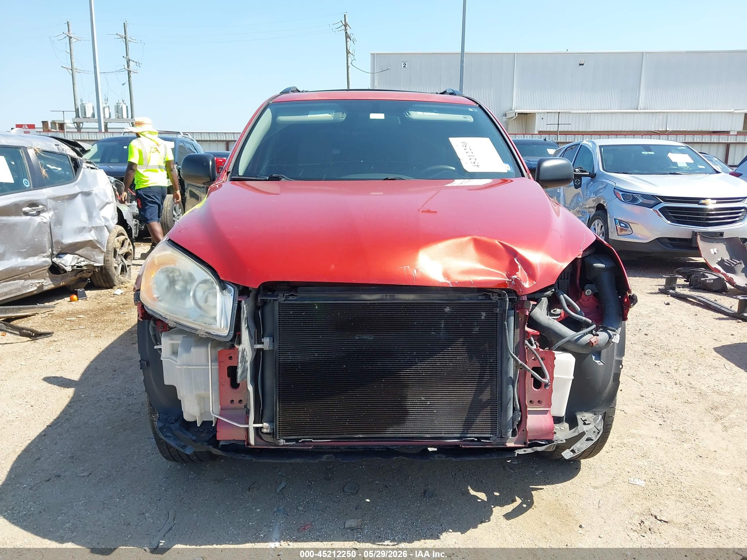 2011 Toyota Rav4   Red vin: 2T3ZF4DV1BW060306