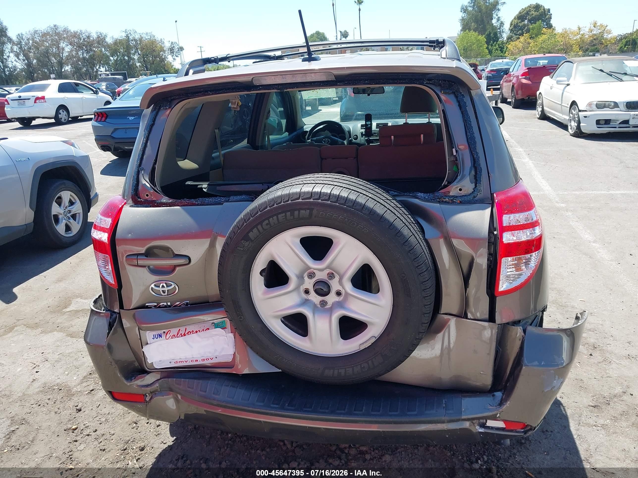 2011 Toyota Rav4   Brown vin: 2T3ZF4DV1BW065909
