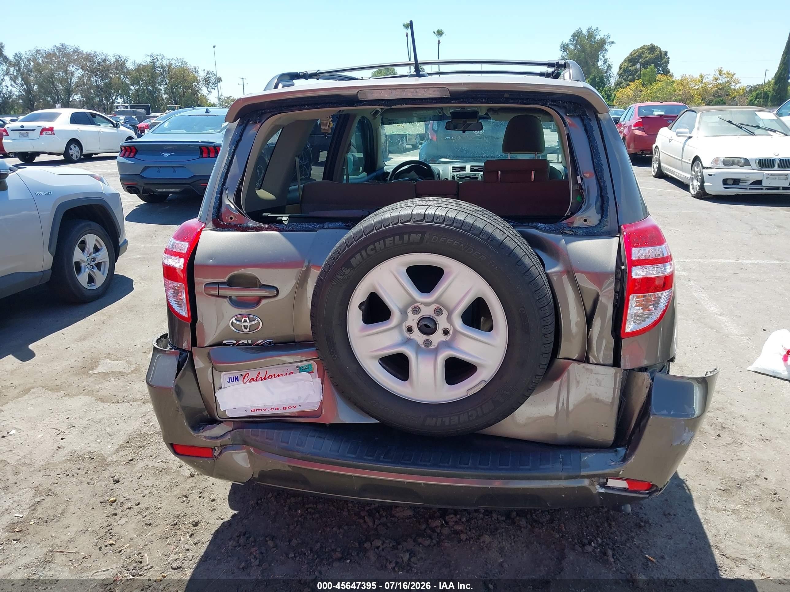 2011 Toyota Rav4   Brown vin: 2T3ZF4DV1BW065909