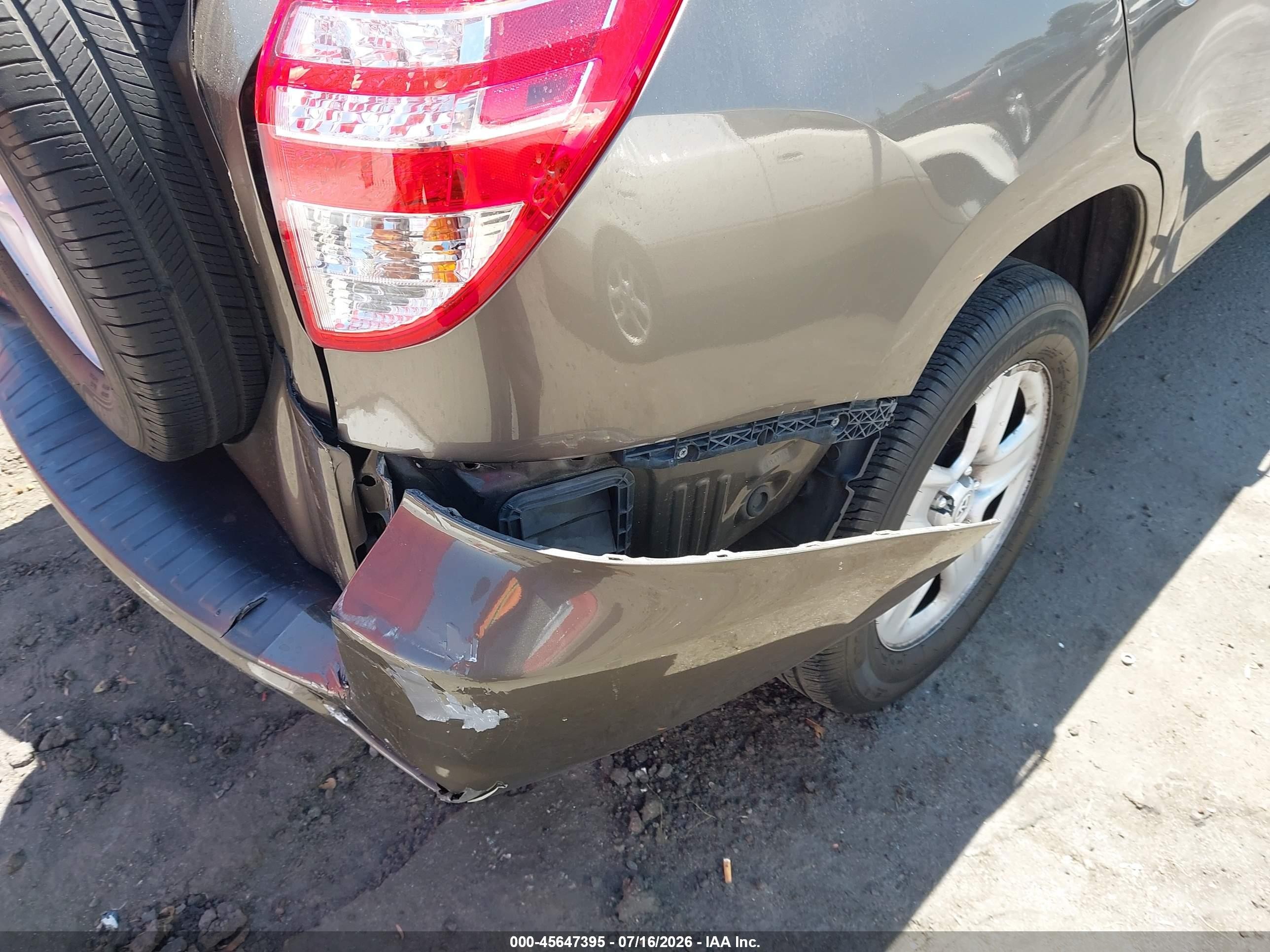 2011 Toyota Rav4   Brown vin: 2T3ZF4DV1BW065909