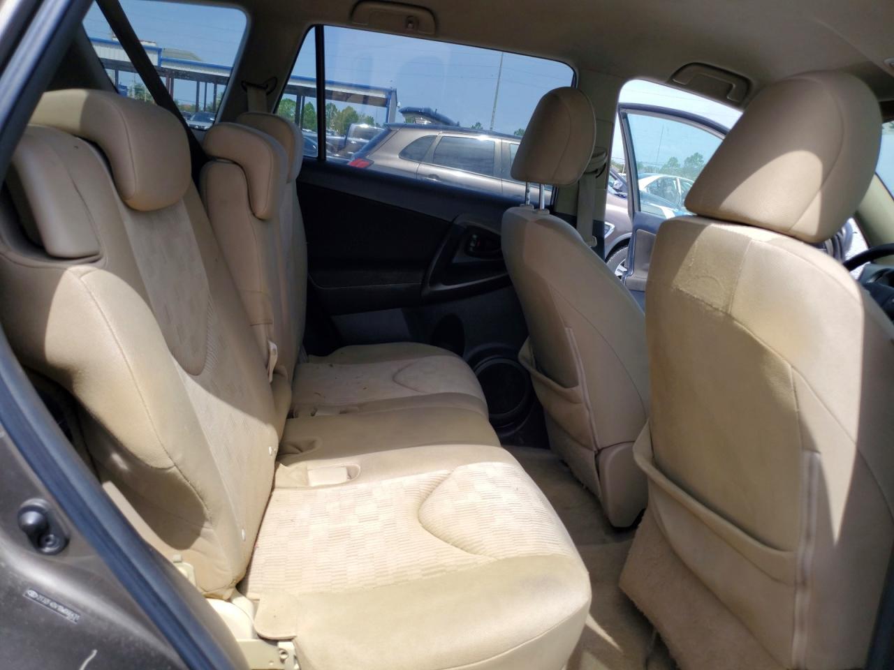 2011 Toyota Rav4 Base Желто-коричневый vin: 2T3ZF4DV1BW066431