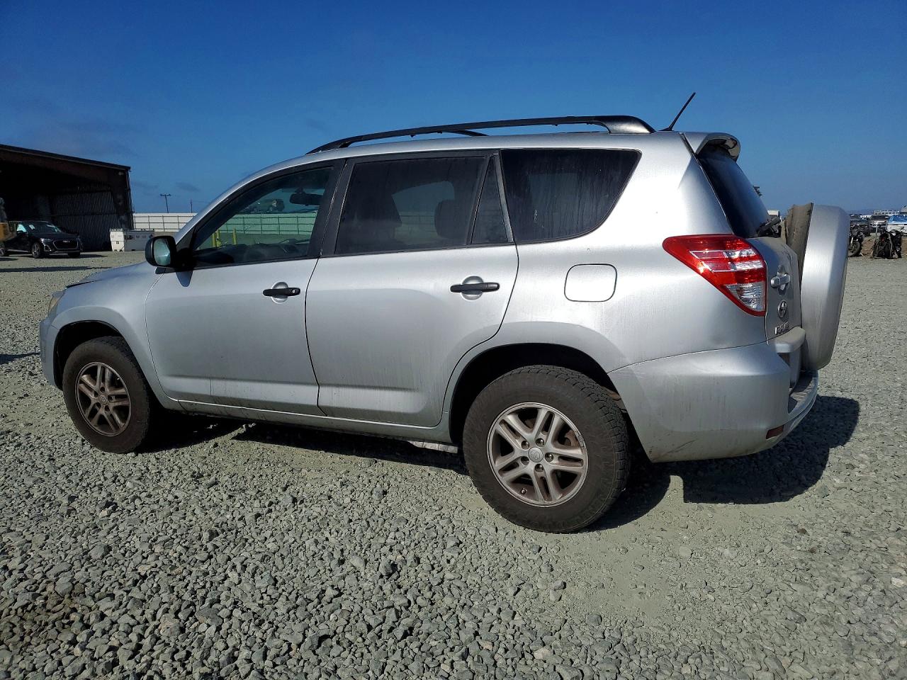 2011 Toyota Rav4 Base White vin: 2T3ZF4DV1BW073928
