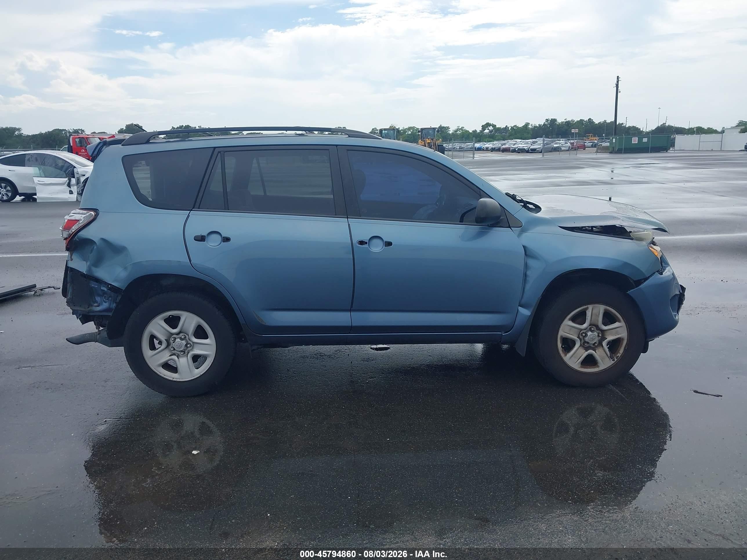 2011 Toyota Rav4   Blue vin: 2T3ZF4DV1BW084265