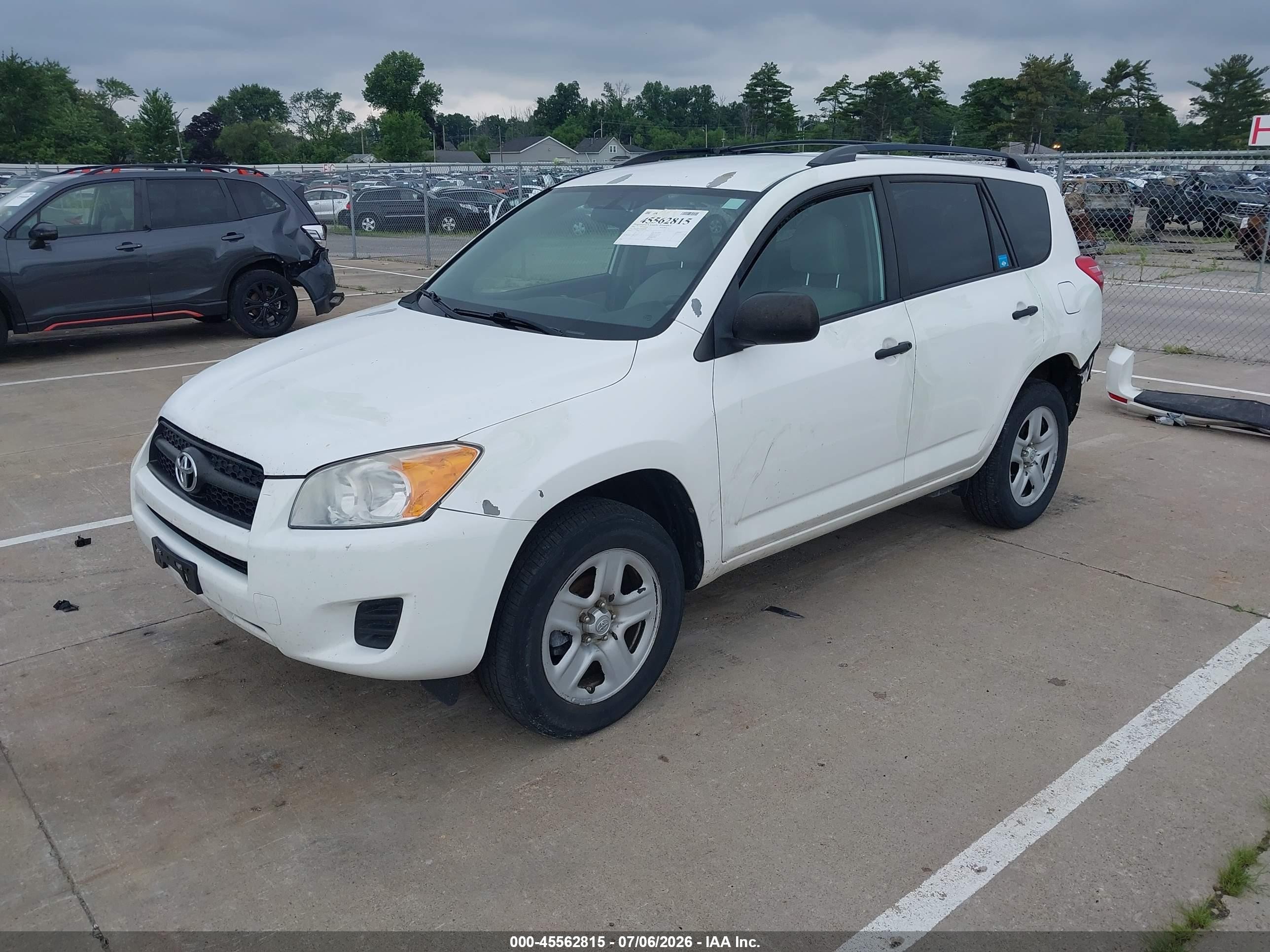 2011 Toyota Rav4   White vin: 2T3ZF4DV1BW089580