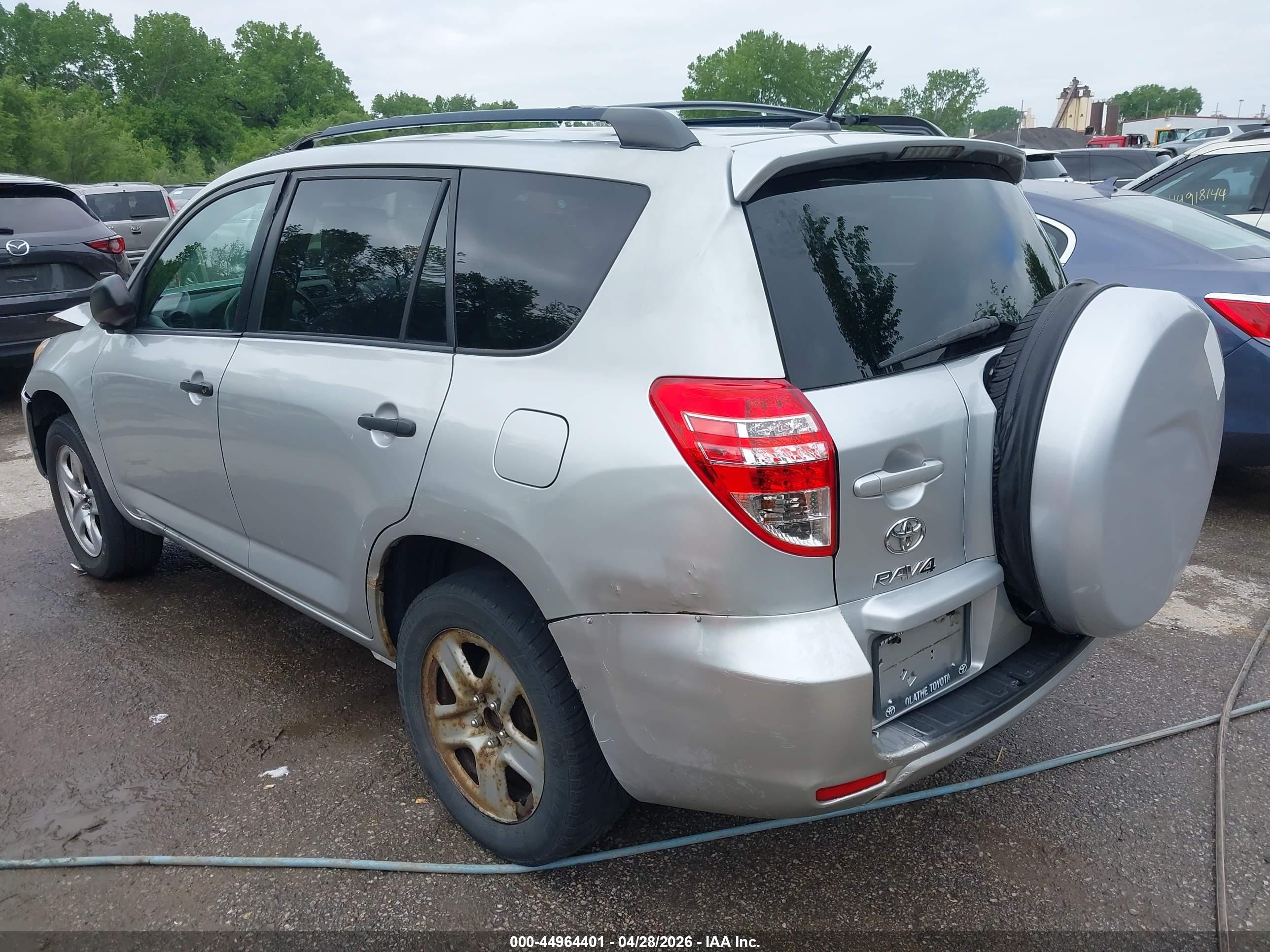 2012 Toyota Rav4   Silver vin: 2T3ZF4DV1CW138455