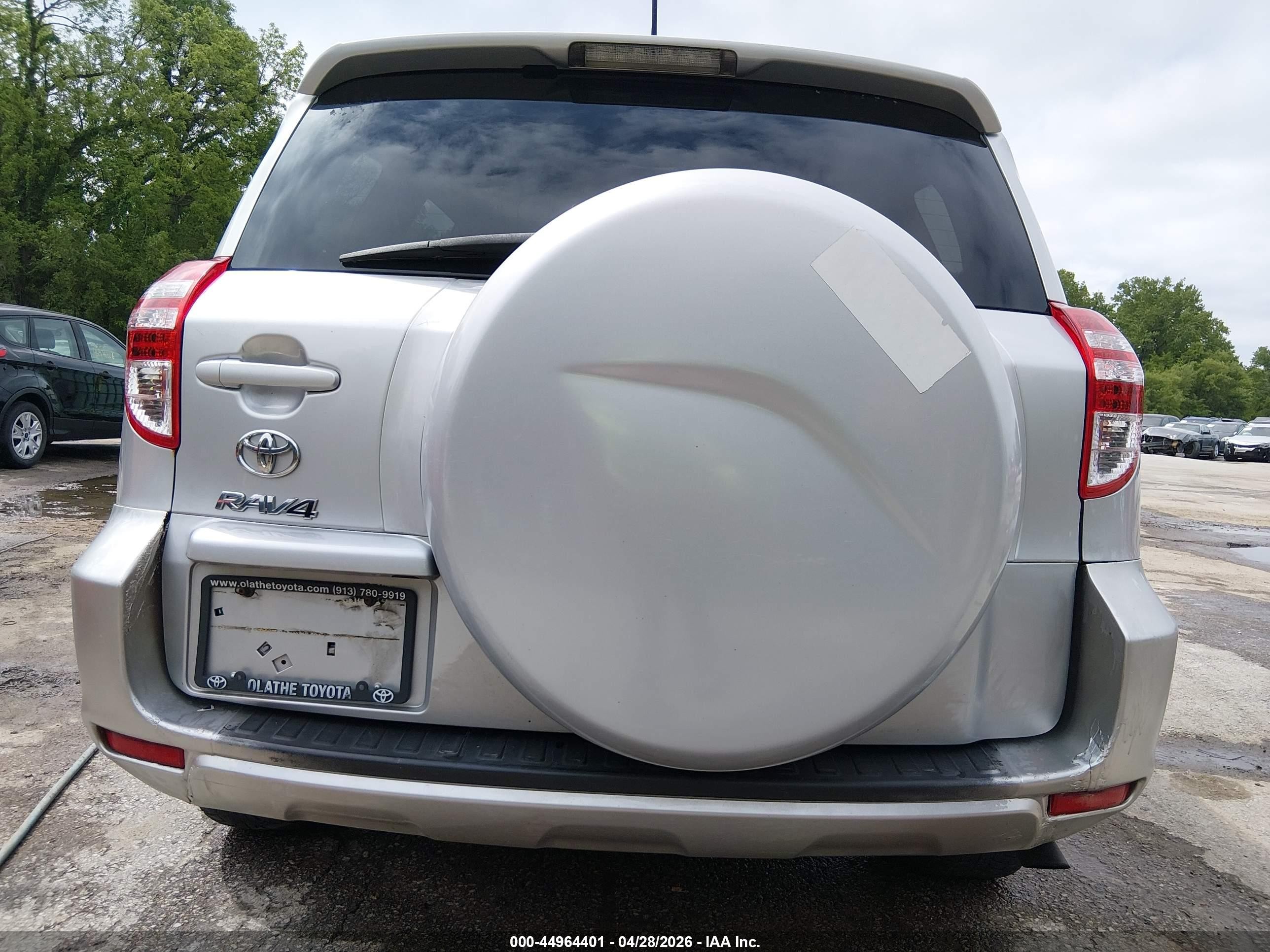 2012 Toyota Rav4   Silver vin: 2T3ZF4DV1CW138455