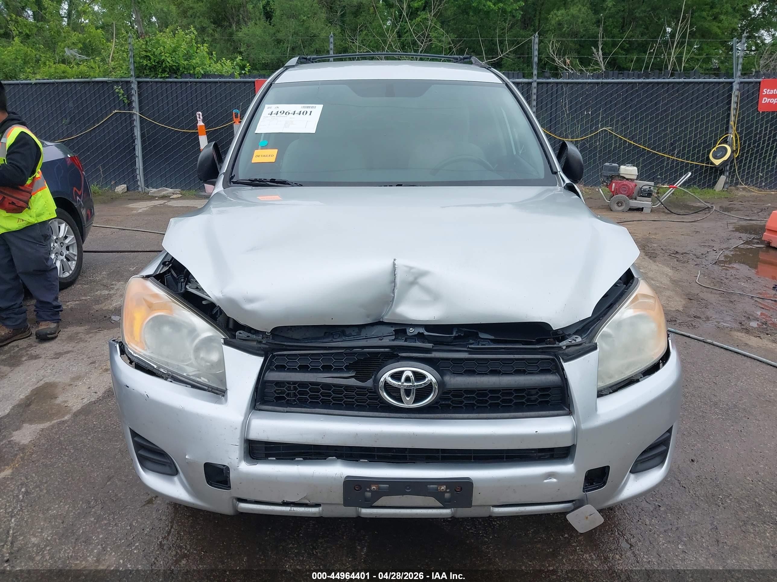2012 Toyota Rav4   Silver vin: 2T3ZF4DV1CW138455