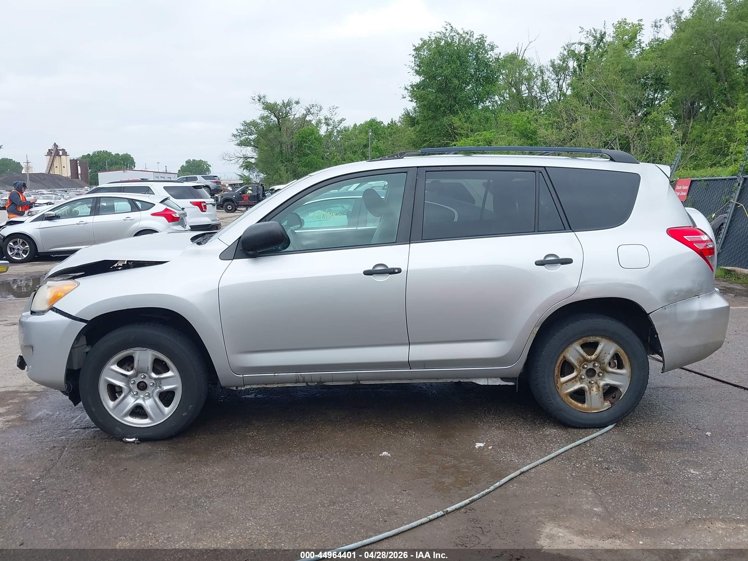 2012 Toyota Rav4   Silver vin: 2T3ZF4DV1CW138455