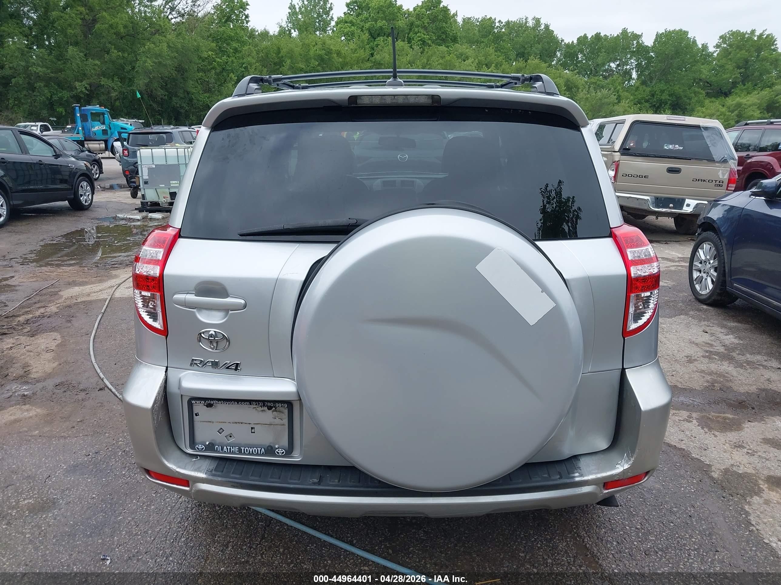 2012 Toyota Rav4   Silver vin: 2T3ZF4DV1CW138455