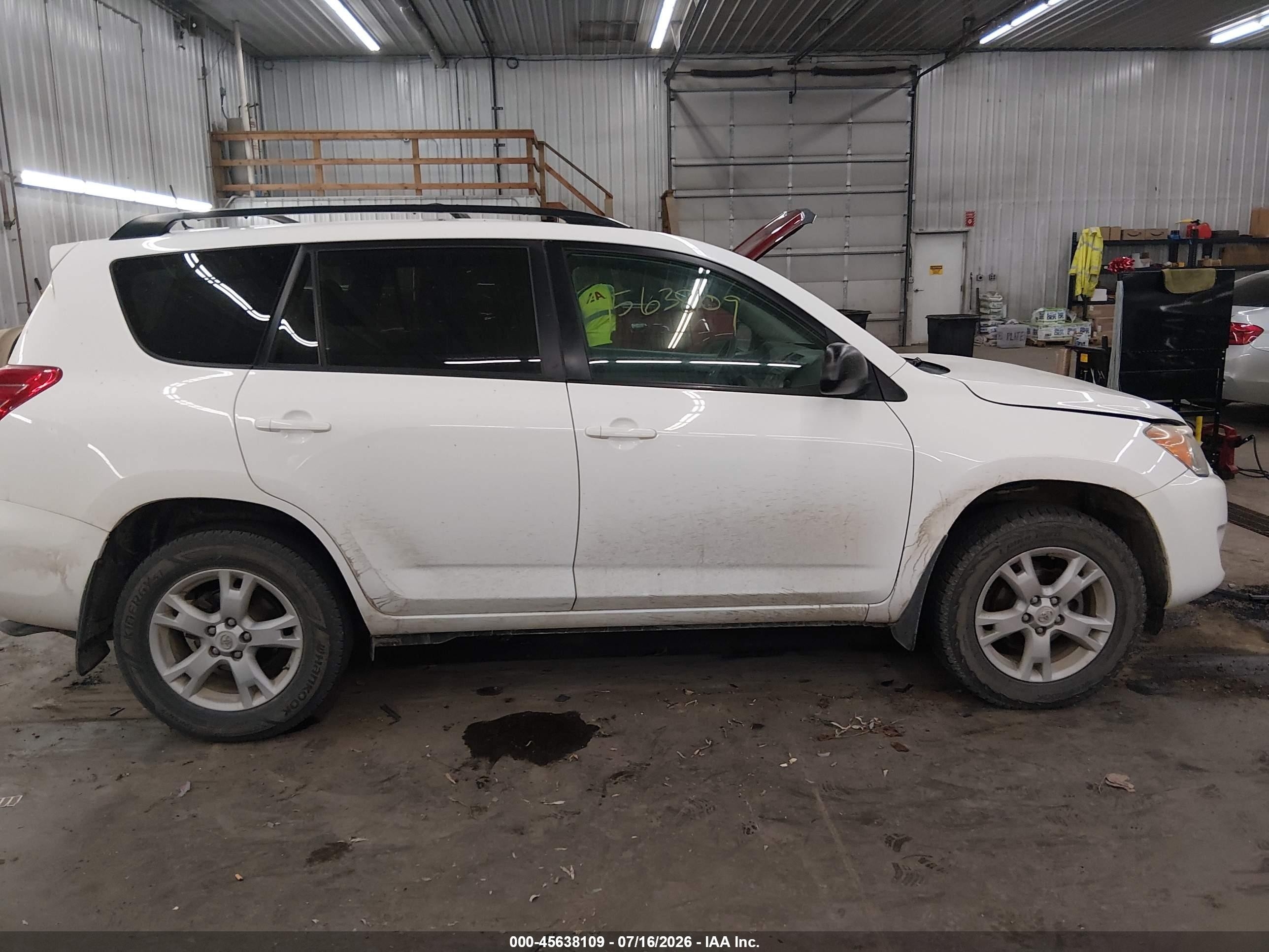 2012 Toyota Rav4   White vin: 2T3ZF4DV1CW142800