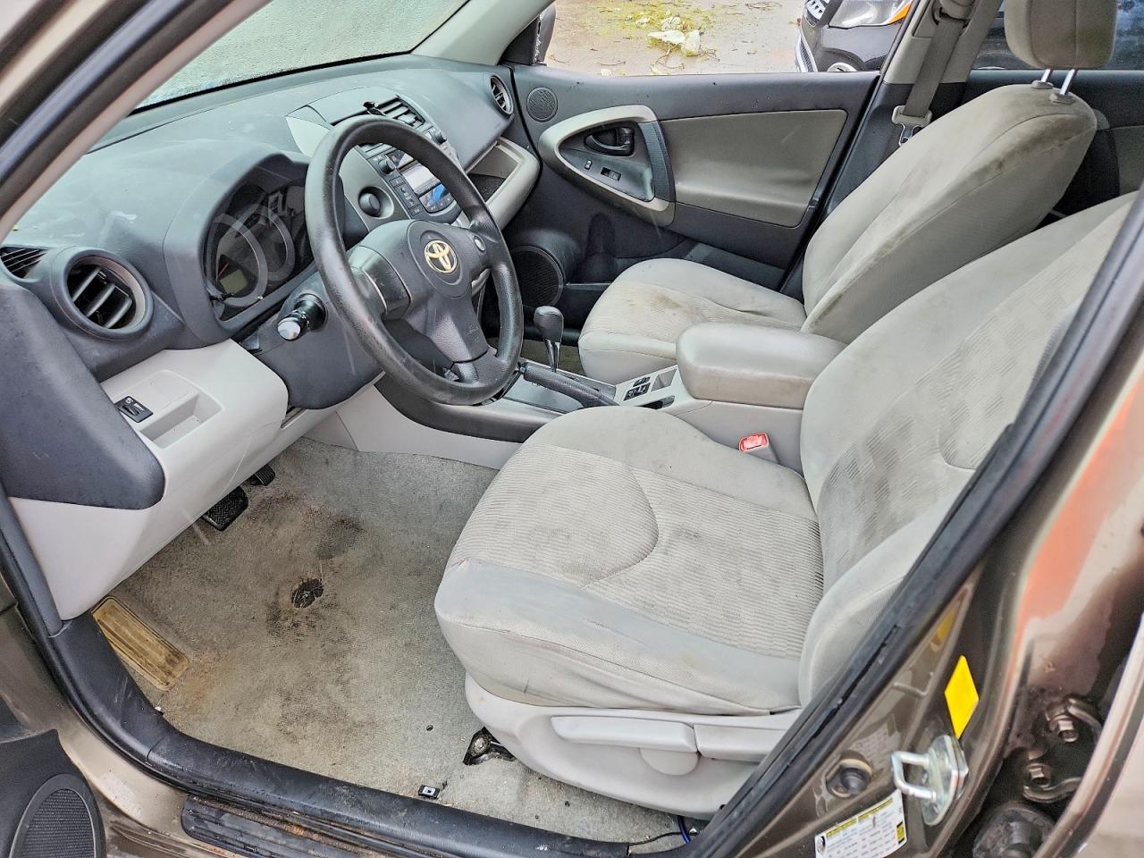 2011 Toyota Rav4 Tan vin: 2T3ZF4DV2BW054529