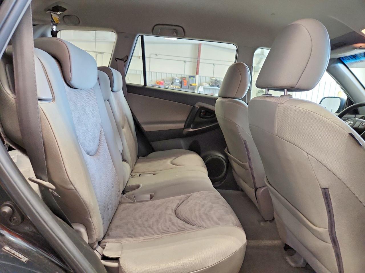 2011 Toyota Rav4 Base Blue vin: 2T3ZF4DV2BW061187