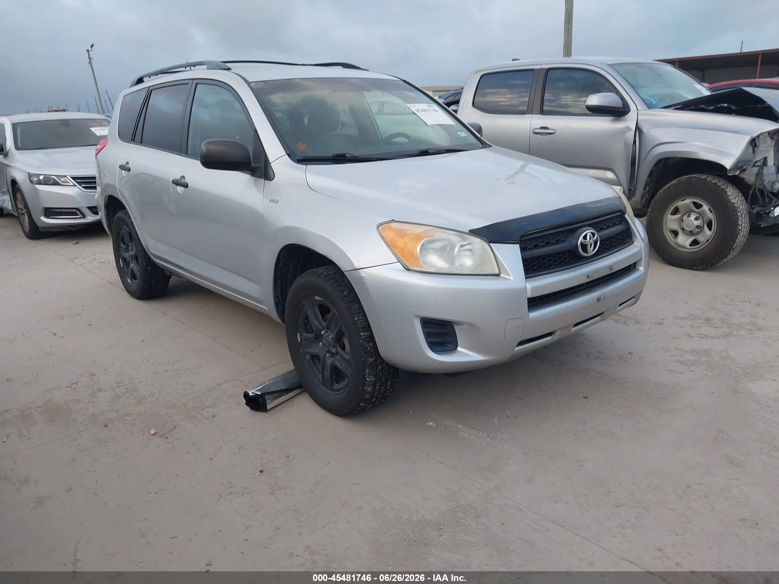 2011 Toyota Rav4   Silver vin: 2T3ZF4DV2BW064736