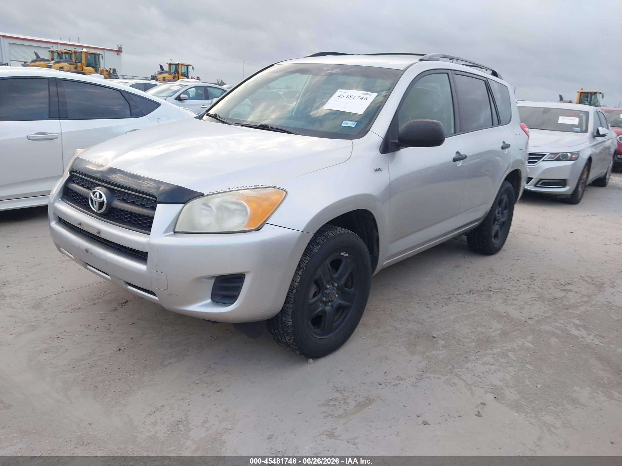 2011 Toyota Rav4   Silver vin: 2T3ZF4DV2BW064736