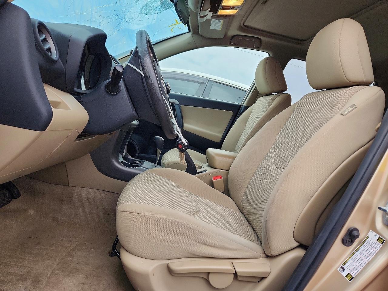 2011 Toyota Rav4 Base Tan vin: 2T3ZF4DV2BW072075