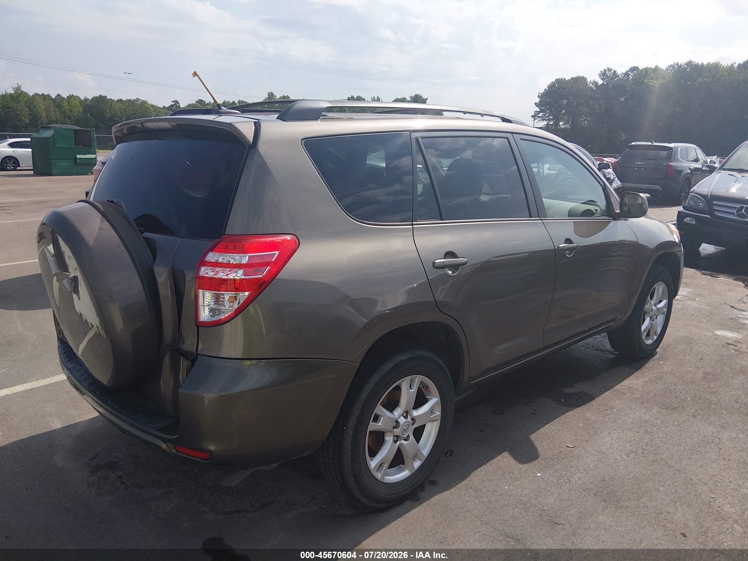 2011 Toyota Rav4   Pewter vin: 2T3ZF4DV2BW079544