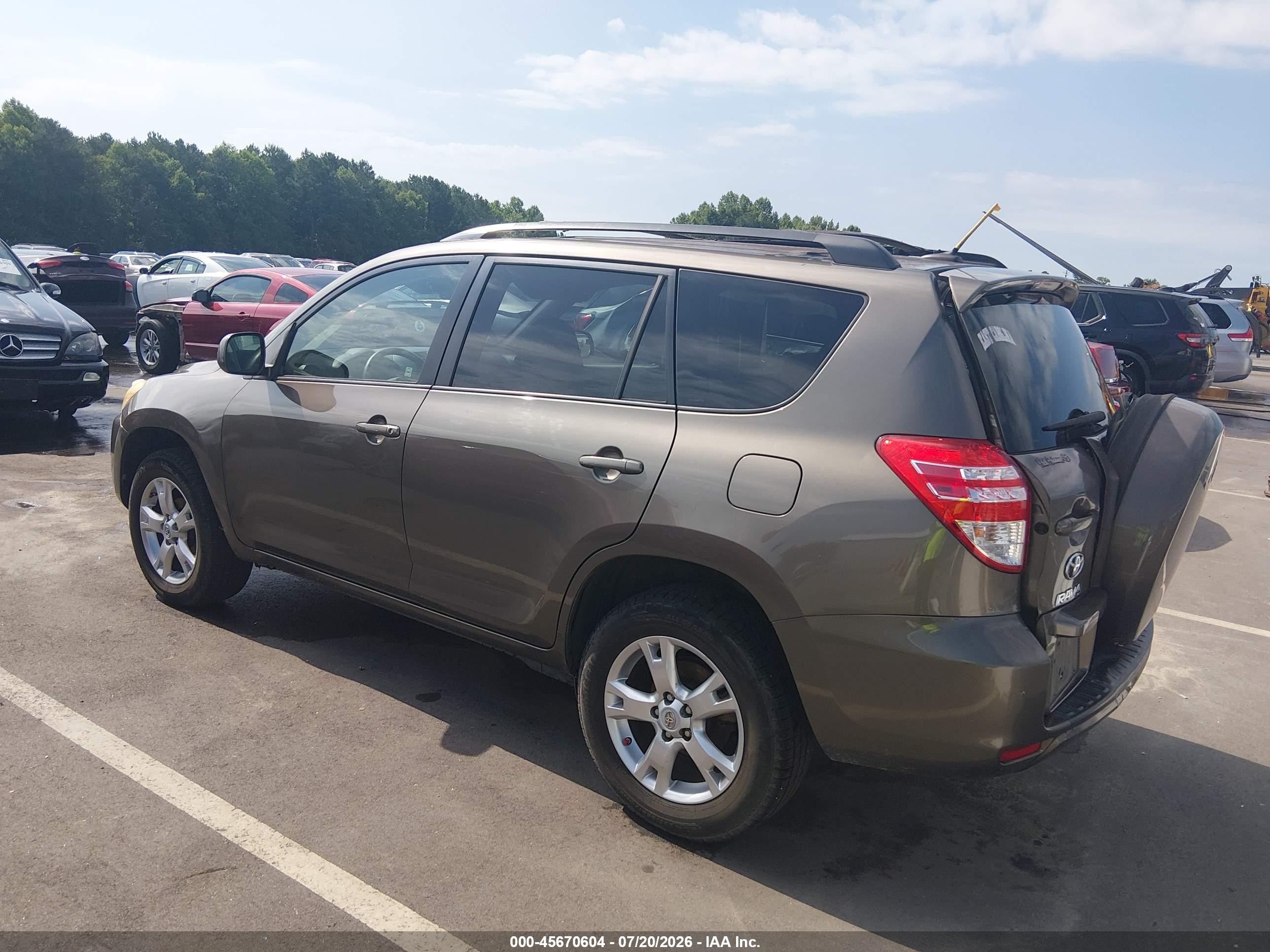 2011 Toyota Rav4   Pewter vin: 2T3ZF4DV2BW079544