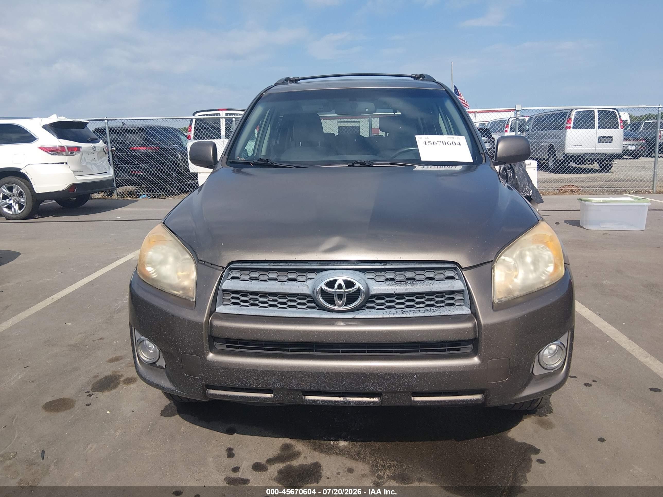 2011 Toyota Rav4   Pewter vin: 2T3ZF4DV2BW079544