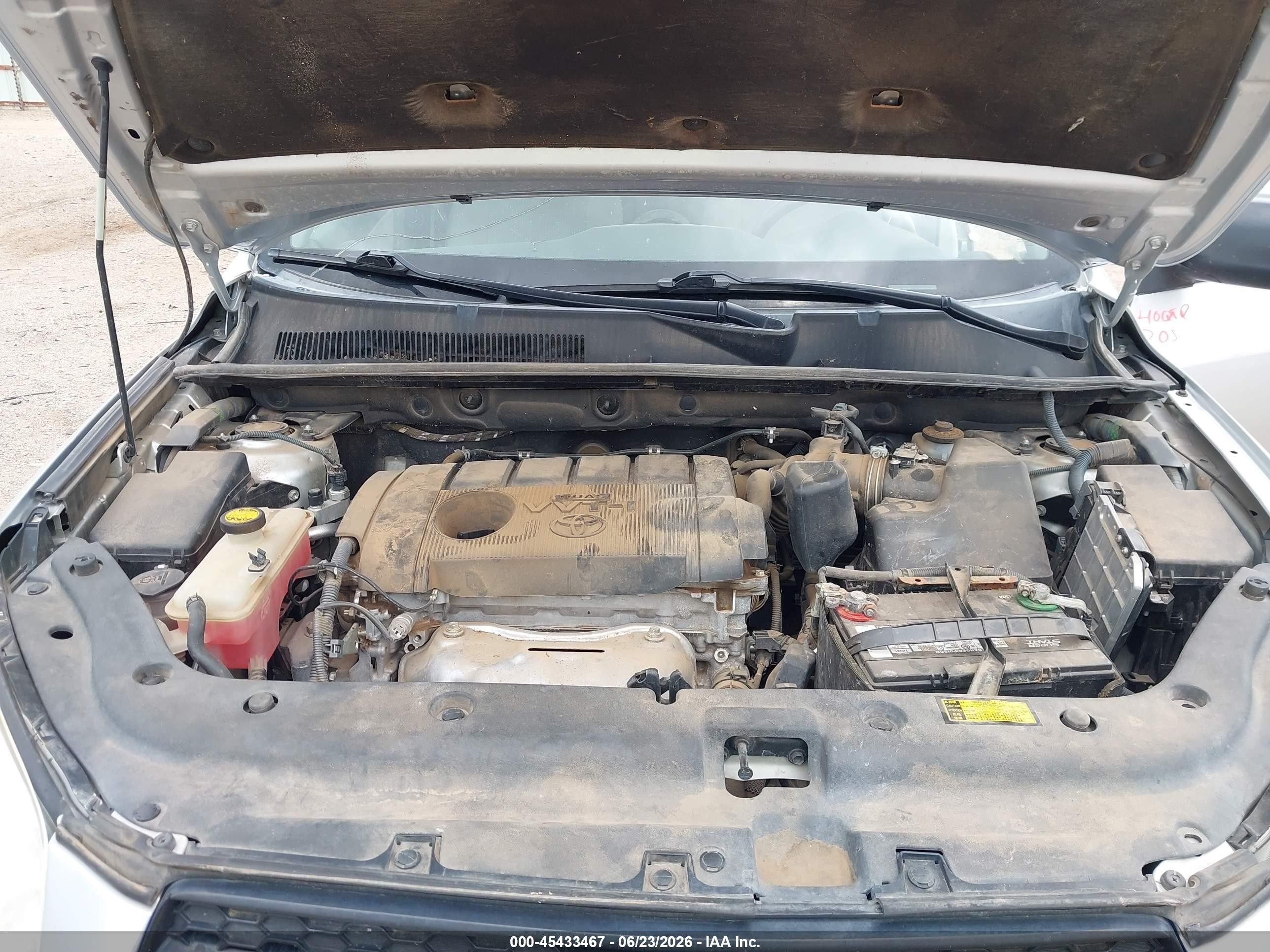 2011 Toyota Rav4   Silver vin: 2T3ZF4DV2BW086011