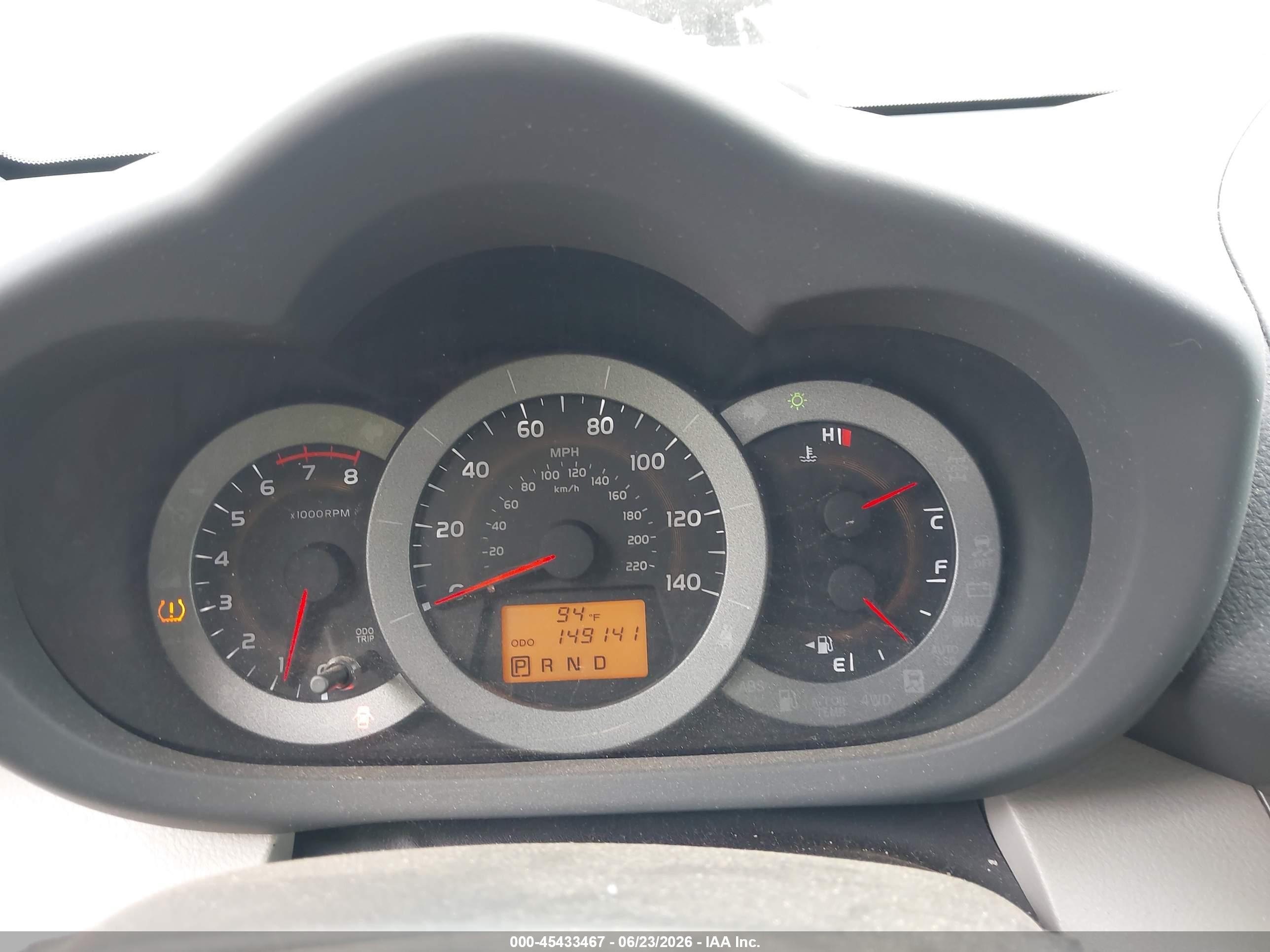 2011 Toyota Rav4   Silver vin: 2T3ZF4DV2BW086011
